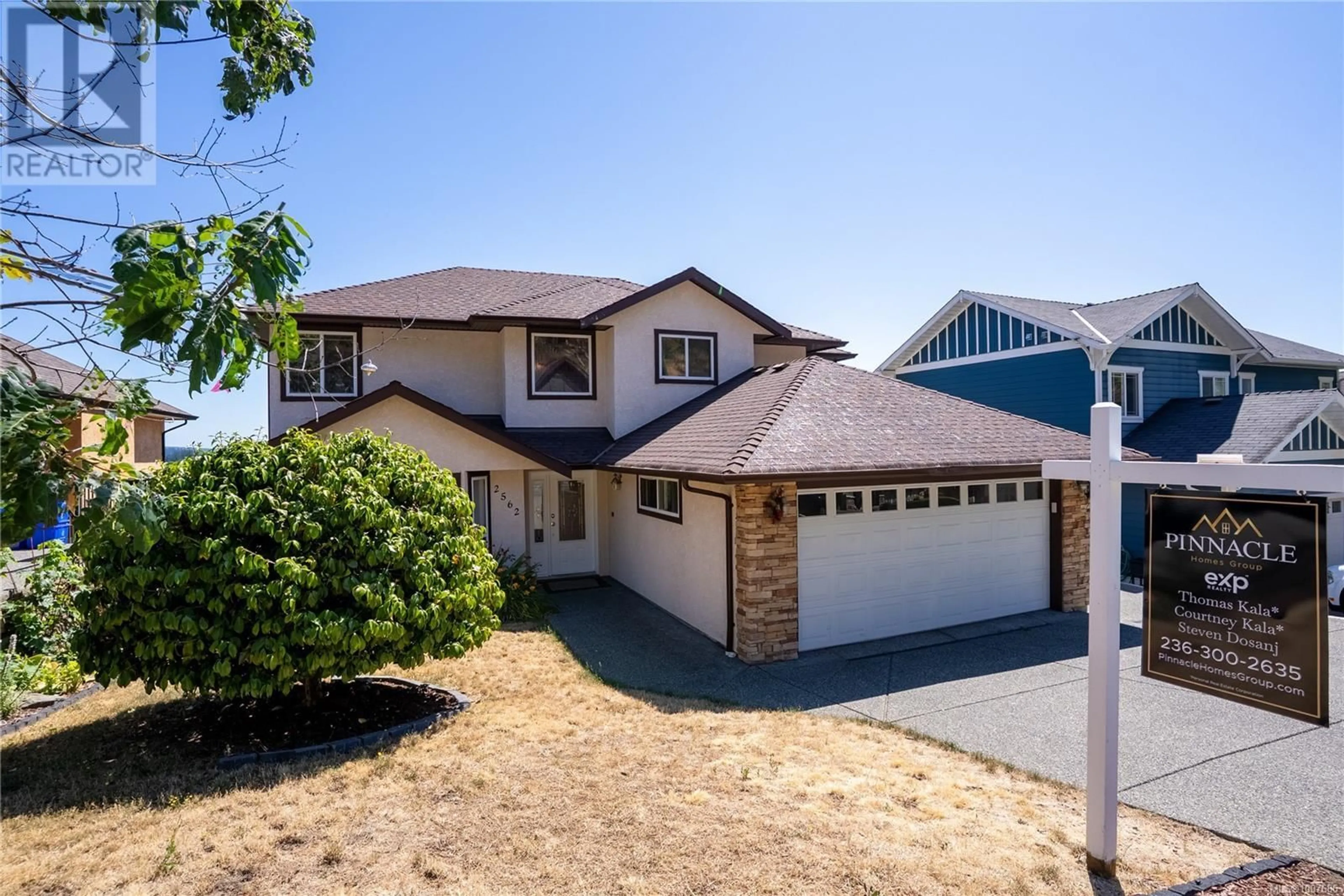 A pic from outside/outdoor area/front of a property/back of a property/a pic from drone, street for 2562 CRYSTALVIEW DRIVE, Langford British Columbia V9B6M8