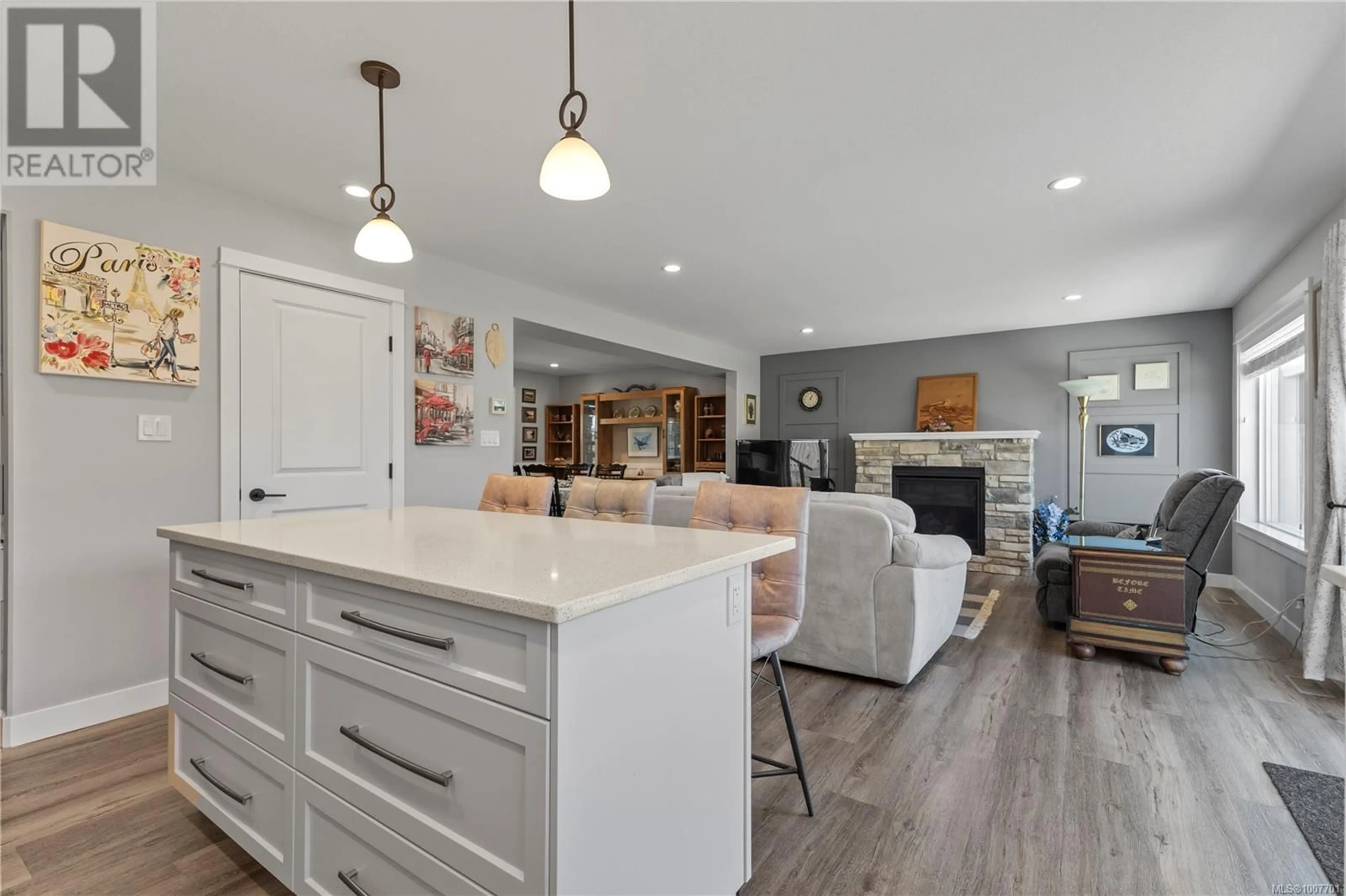 Open concept kitchen, unknown for 492 PARK FOREST DRIVE, Campbell River British Columbia V9W0E3