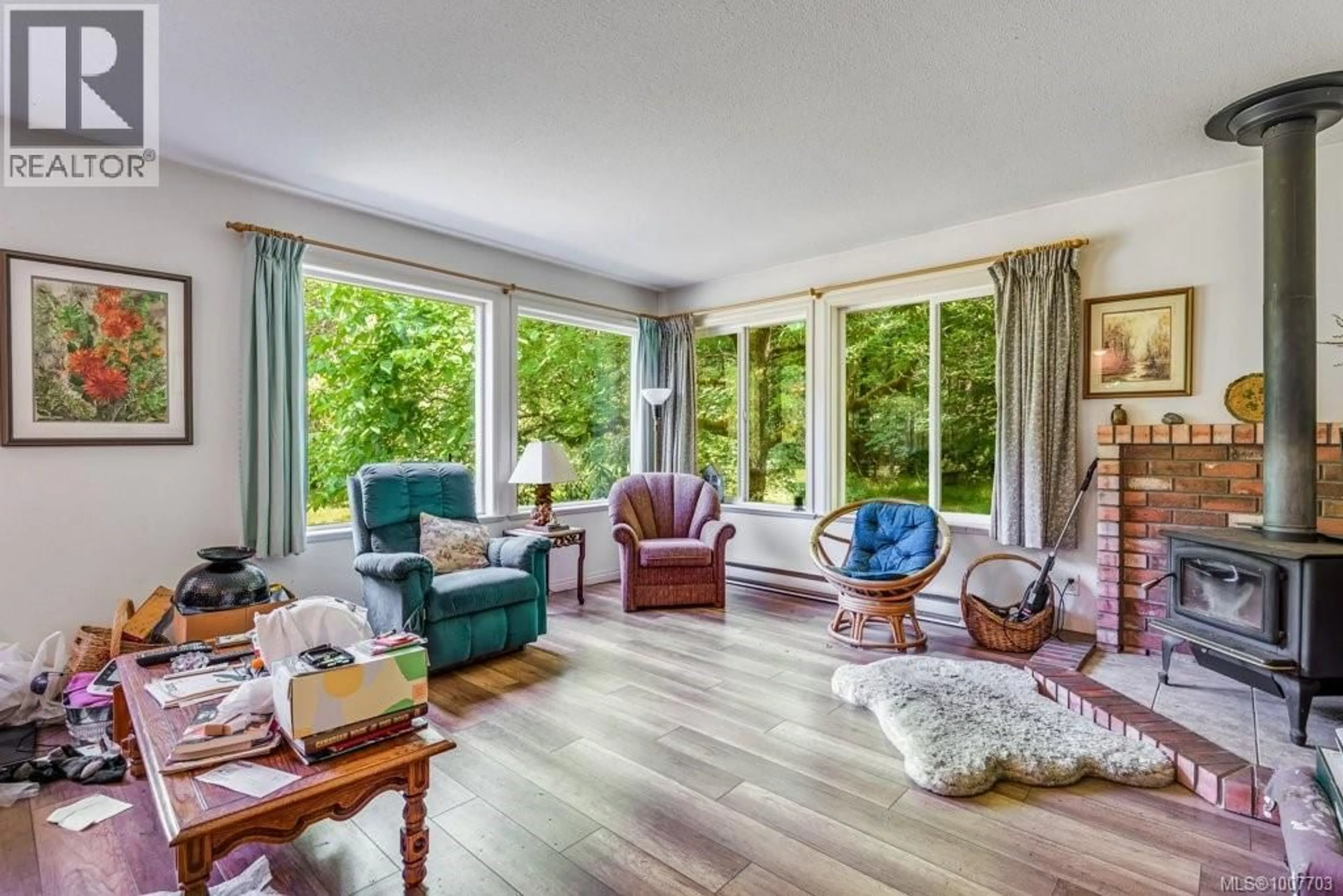 Living room with furniture, unknown for 3951 FORBIDDEN PLATEAU ROAD, Courtenay British Columbia V9J1P9