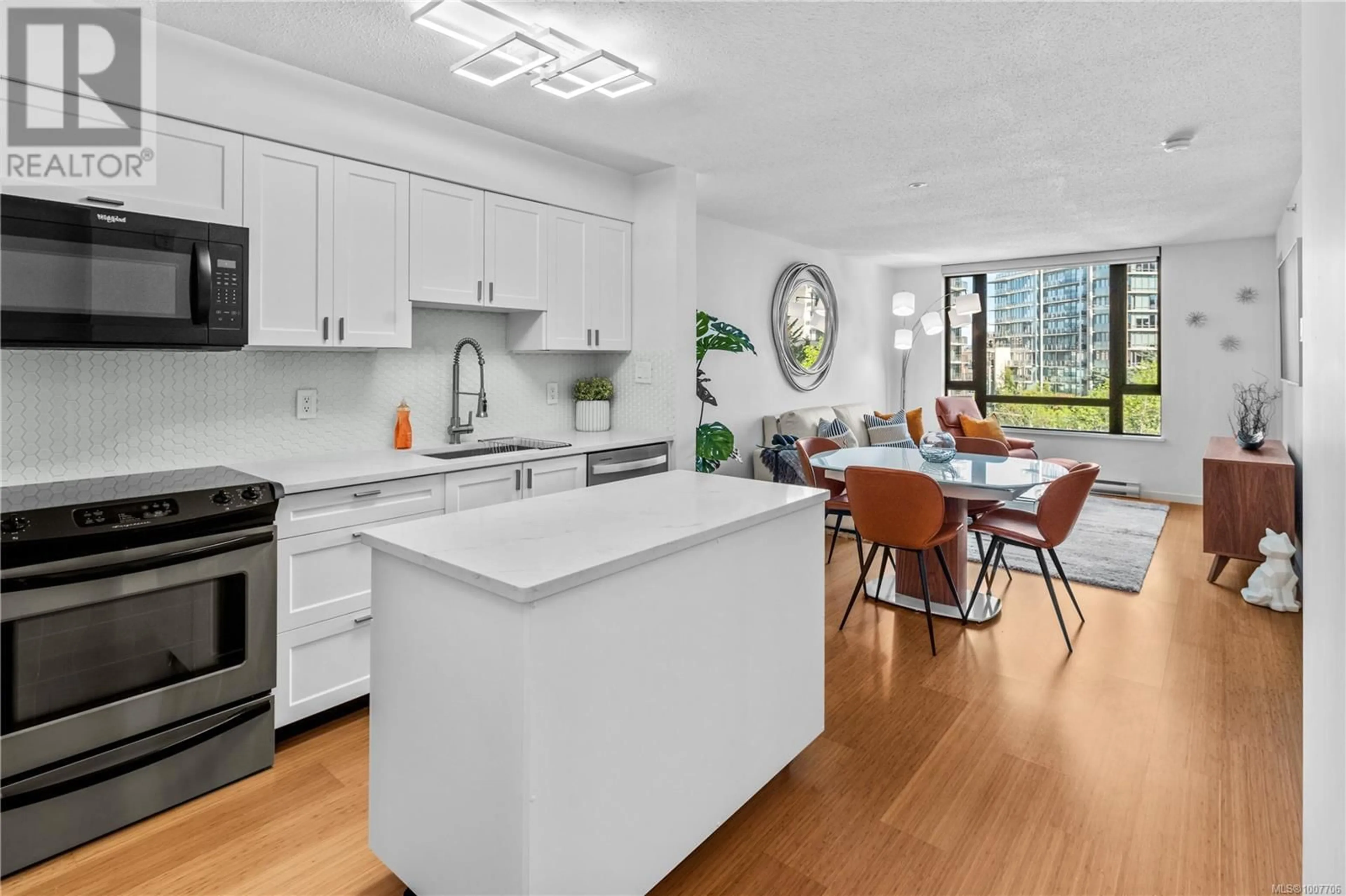 Open concept kitchen, unknown for 501 - 751 FAIRFIELD ROAD, Victoria British Columbia V8V3A3