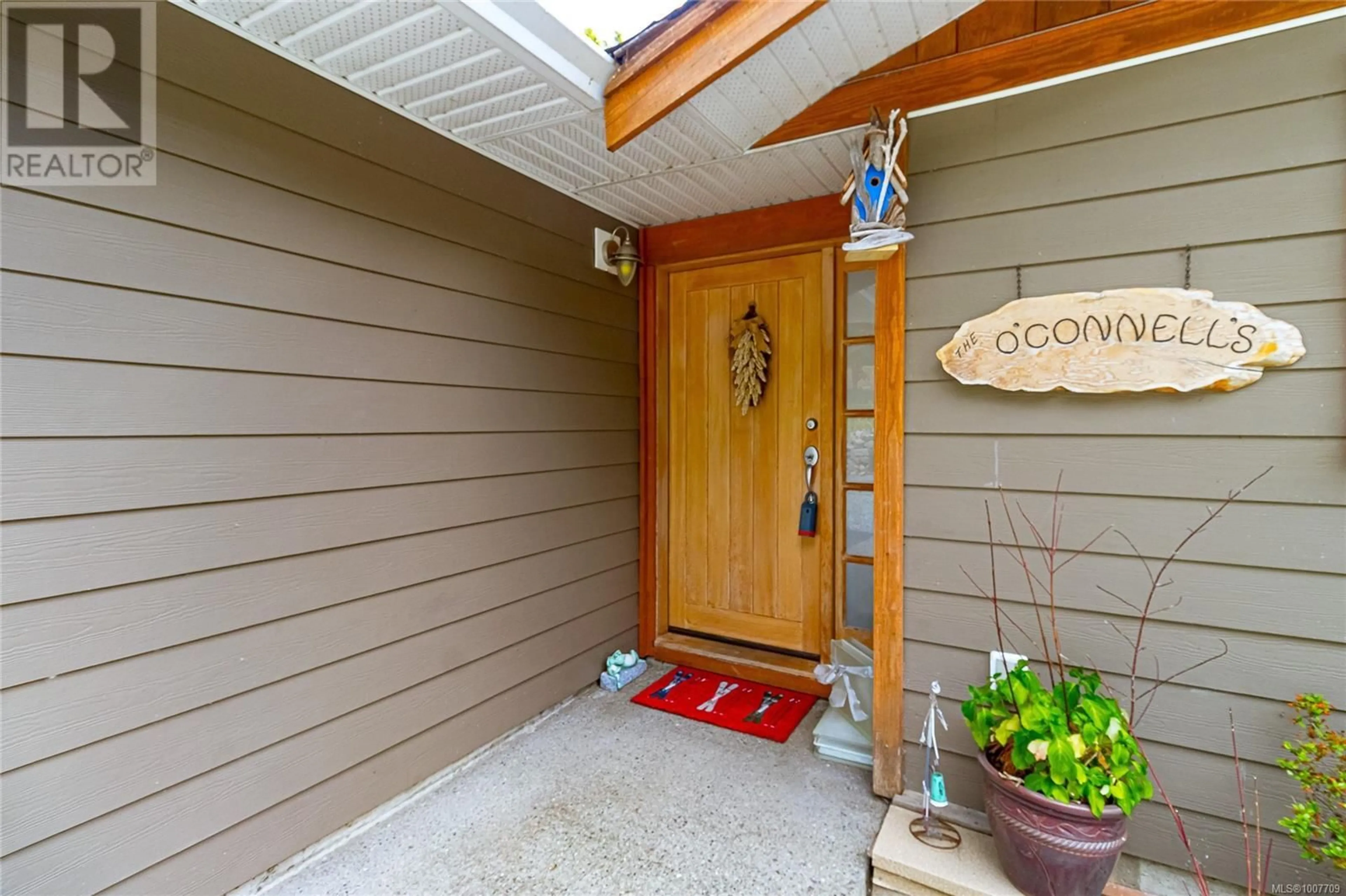 Indoor entryway for 10146 YOUBOU ROAD, Lake Cowichan British Columbia V0R3E1