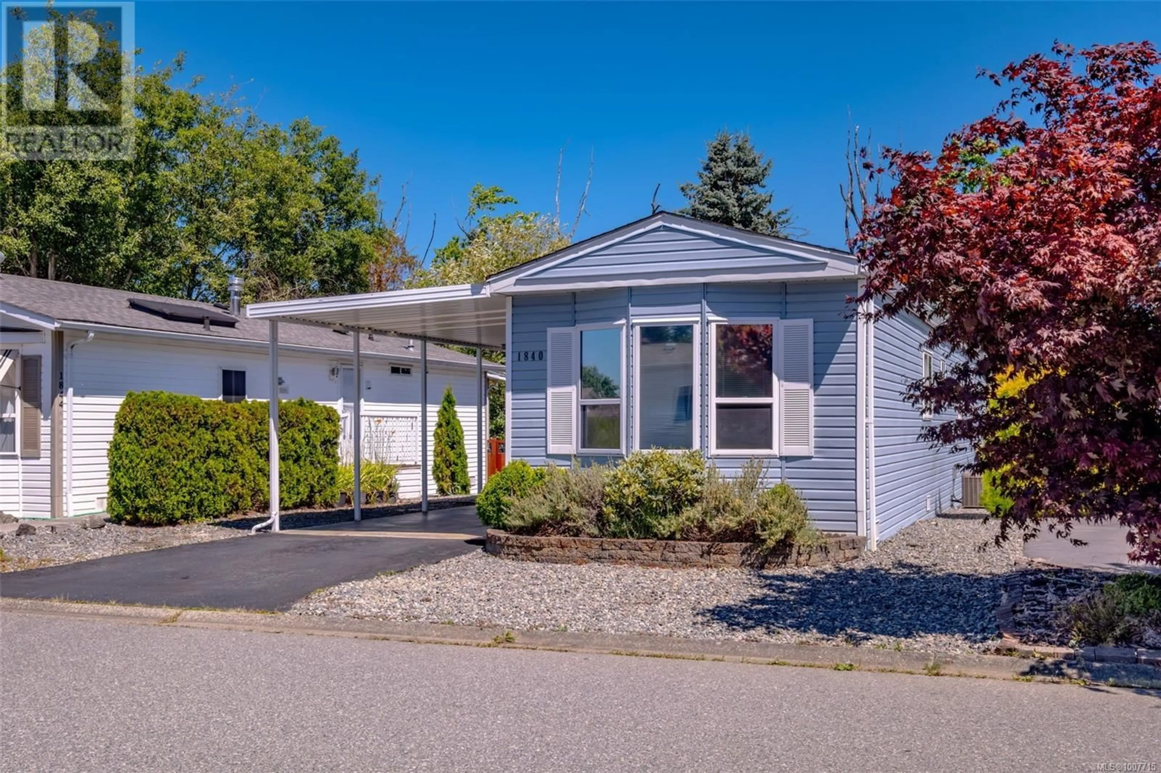 Home with vinyl exterior material, street for 41 - 1840 VALLEY OAK DRIVE, Nanaimo British Columbia V9R6N1