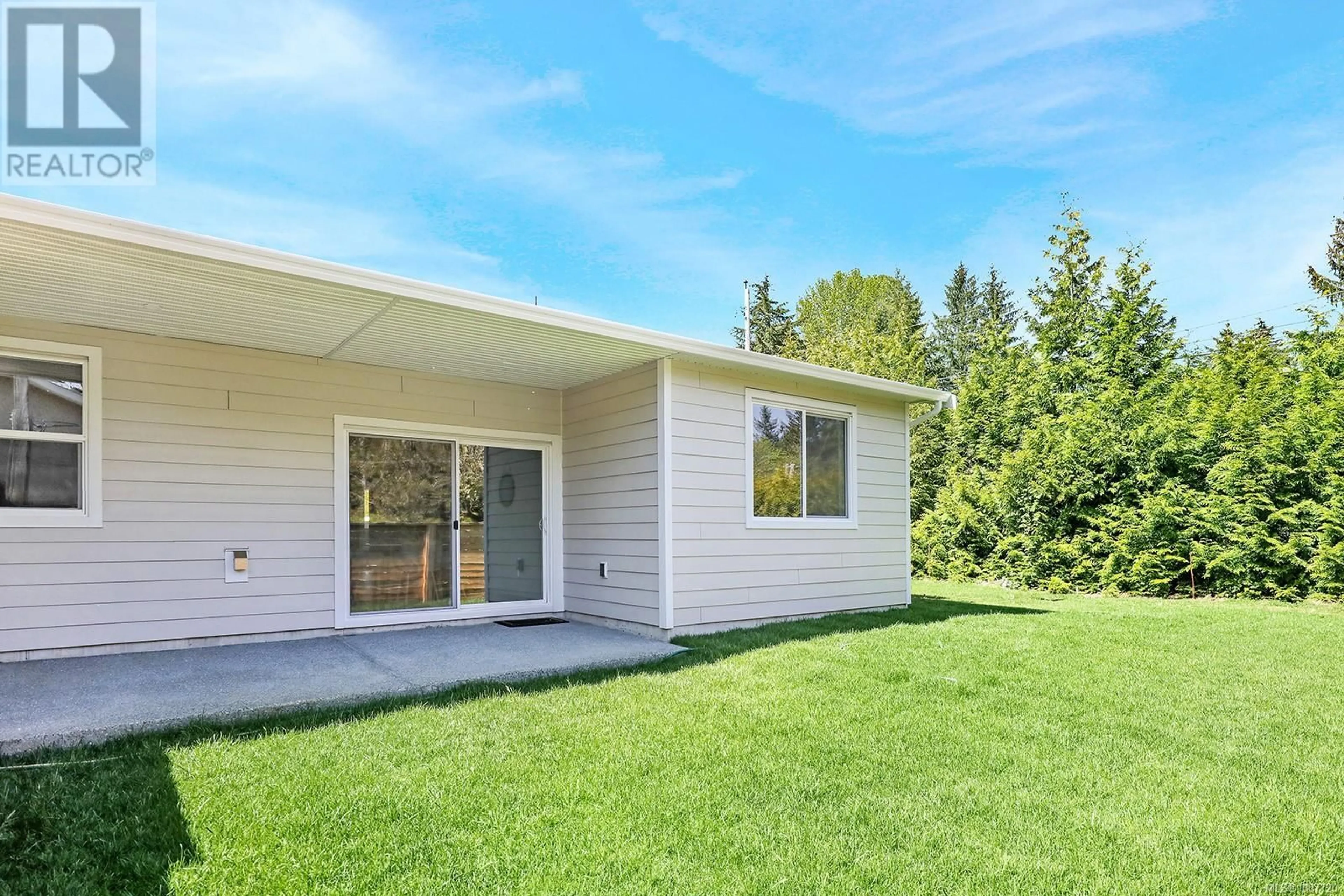 Home with vinyl exterior material, unknown for 1 - 1505 CROATION ROAD, Campbell River British Columbia V9W3T4