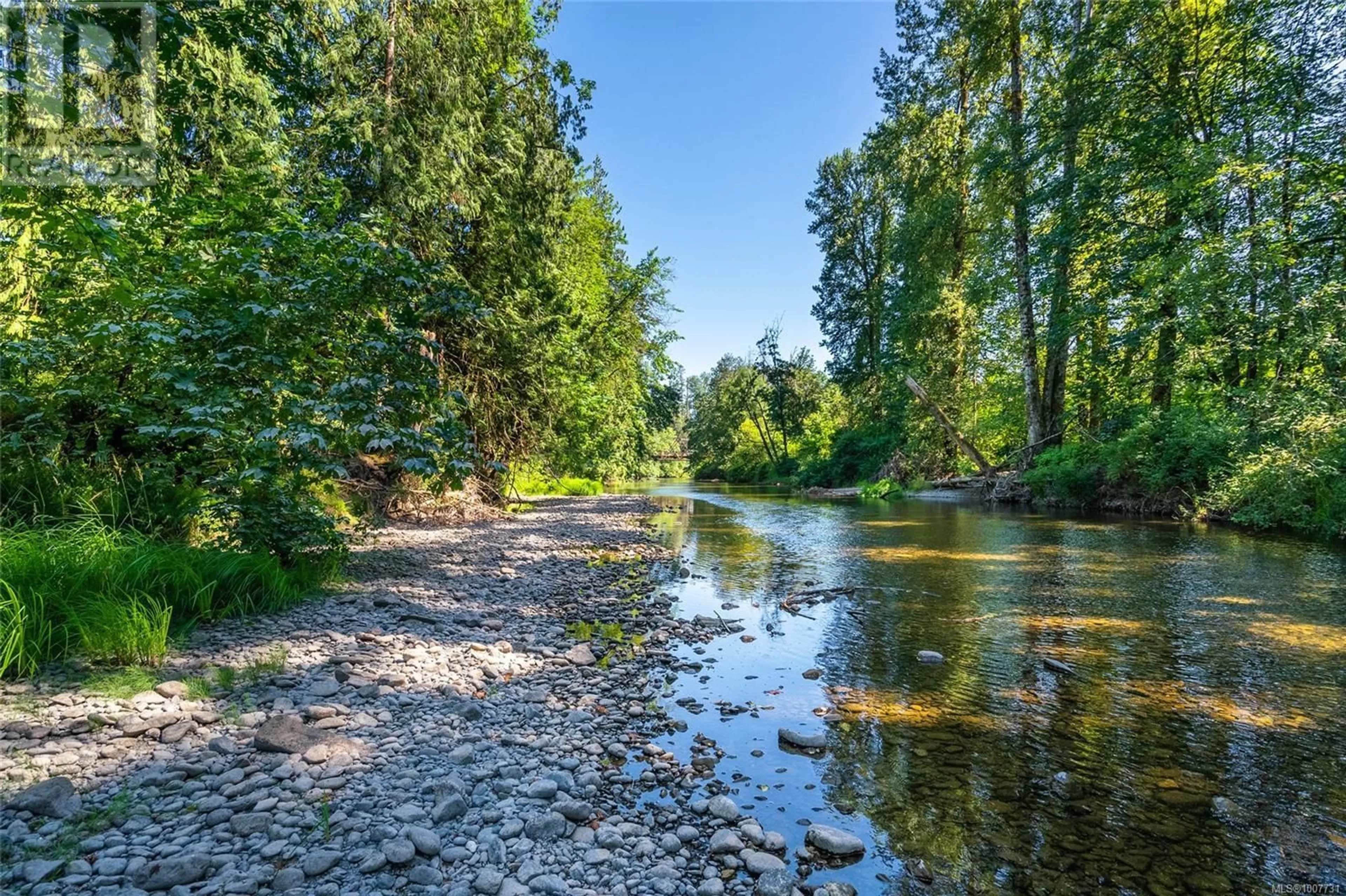 Patio, water/lake/river/ocean view for 2485 KOKSILAH ROAD, Duncan British Columbia V9L6M7