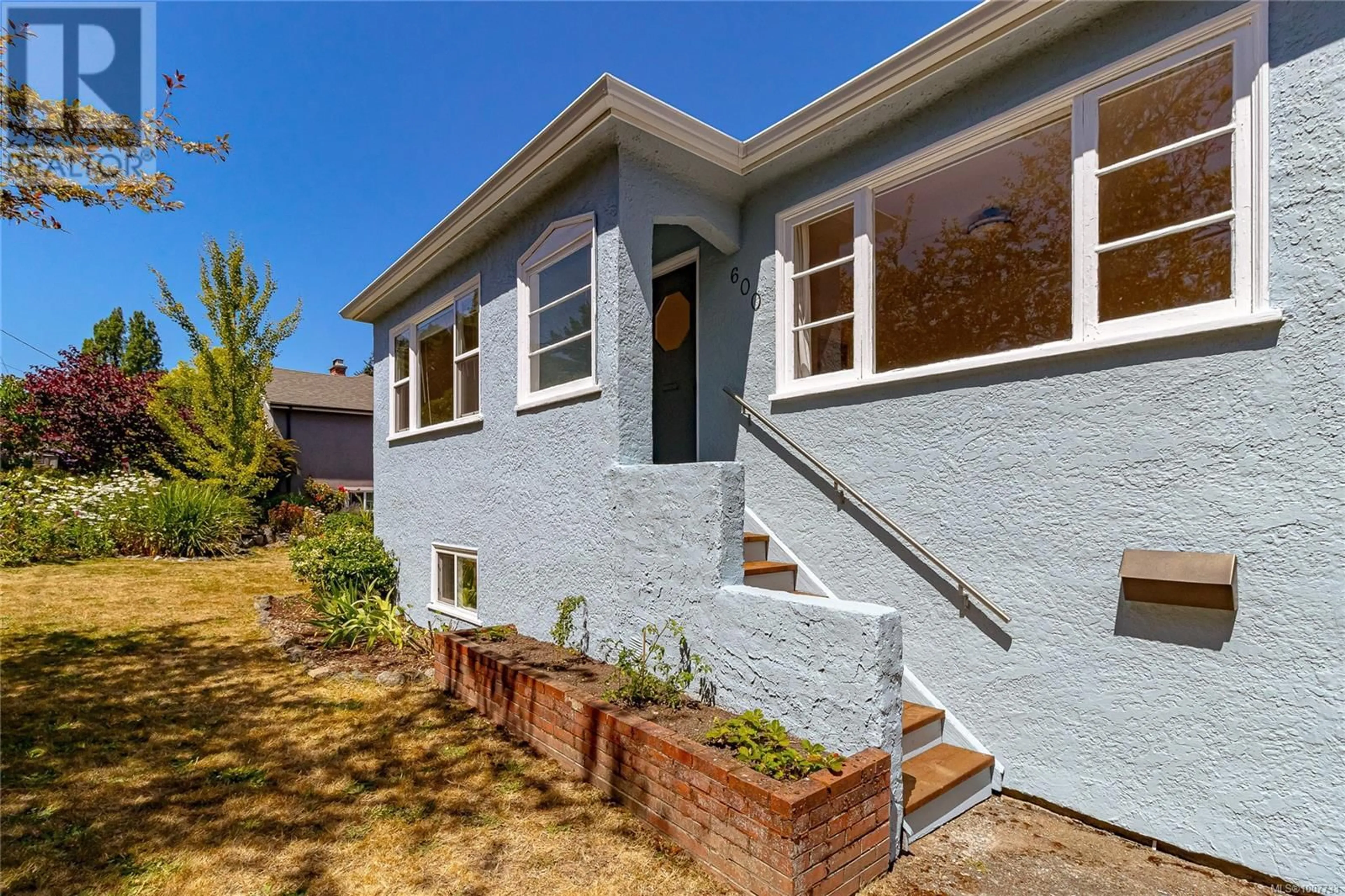 Home with brick exterior material, street for 600 COWPER STREET, Saanich British Columbia V9A2E7