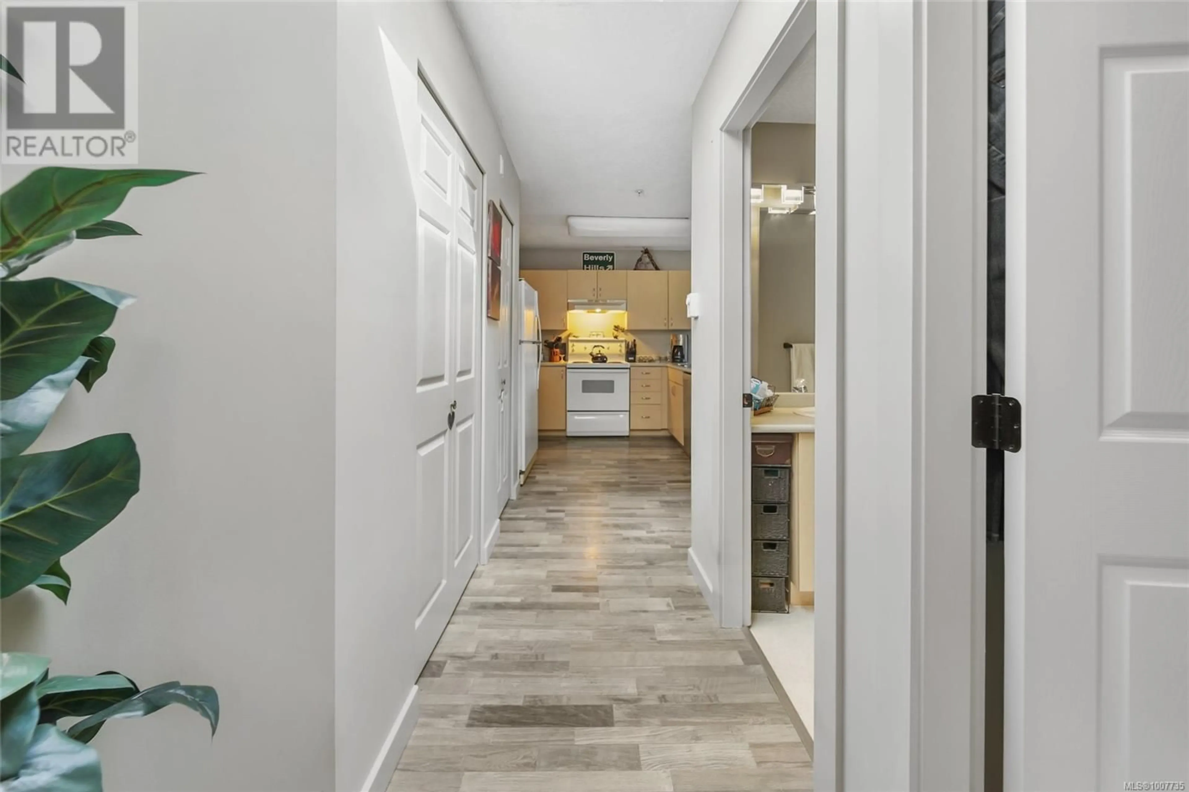 Indoor foyer for 411 - 3855 11TH AVENUE, Port Alberni British Columbia V9Y4Z2