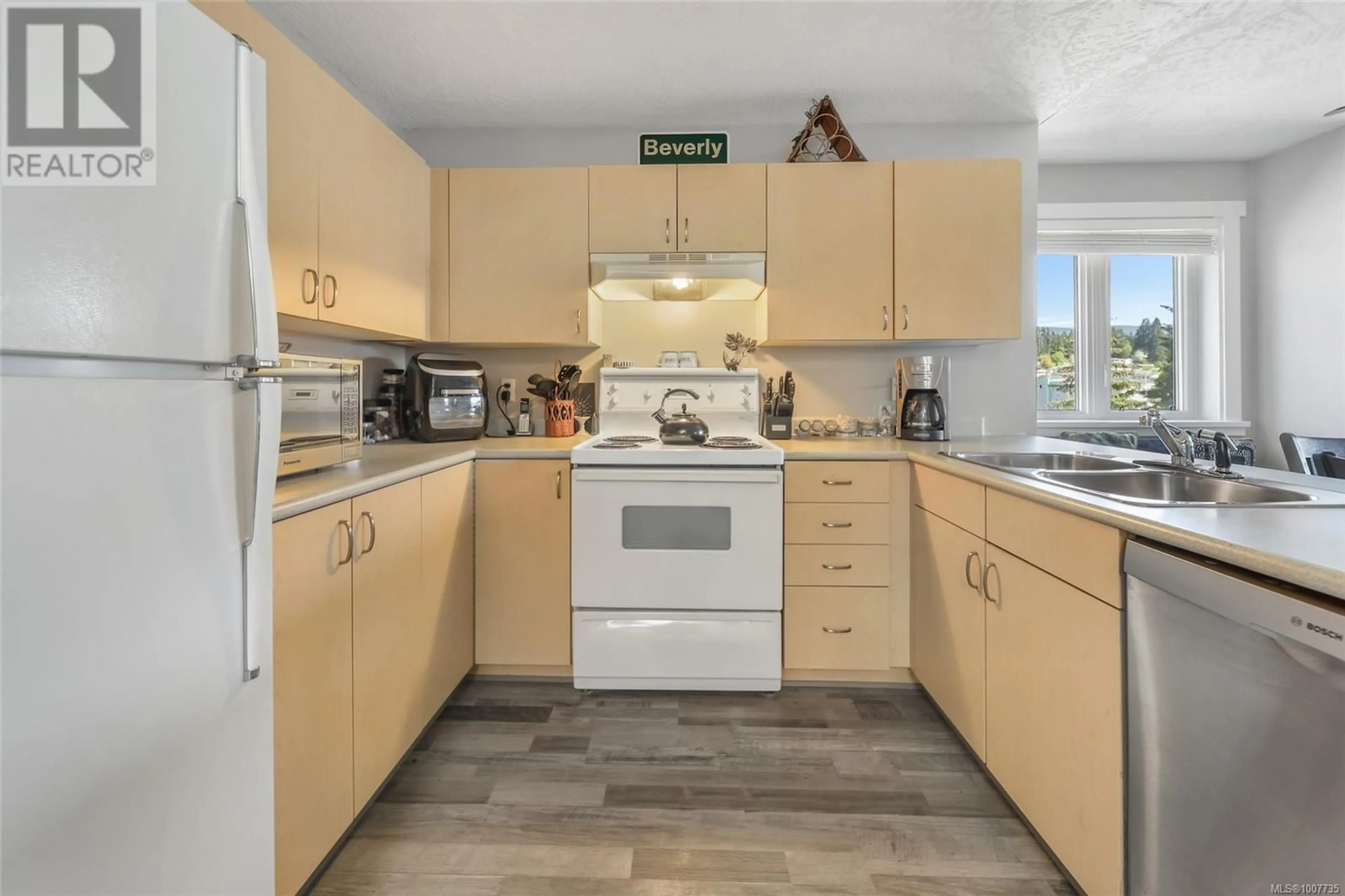 Standard kitchen, unknown for 411 - 3855 11TH AVENUE, Port Alberni British Columbia V9Y4Z2