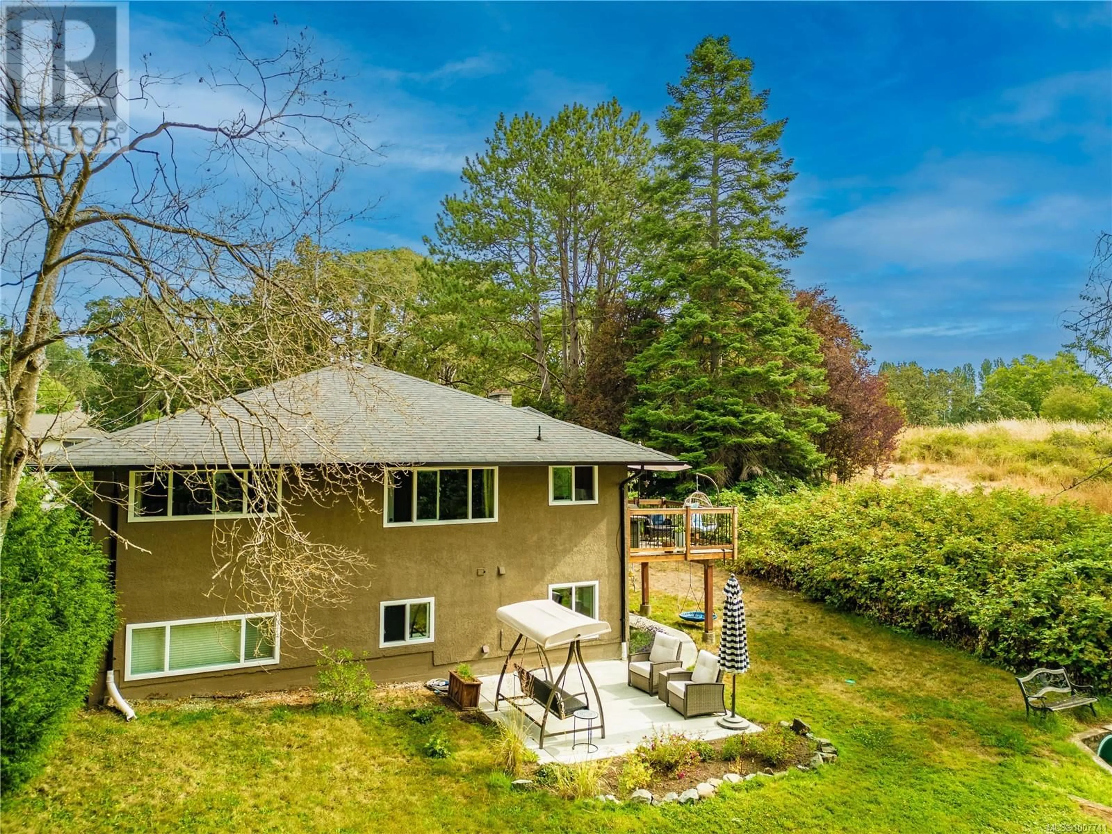 A pic from outside/outdoor area/front of a property/back of a property/a pic from drone, water/lake/river/ocean view for 1299 CAMROSE CRESCENT, Saanich British Columbia V8P1N6