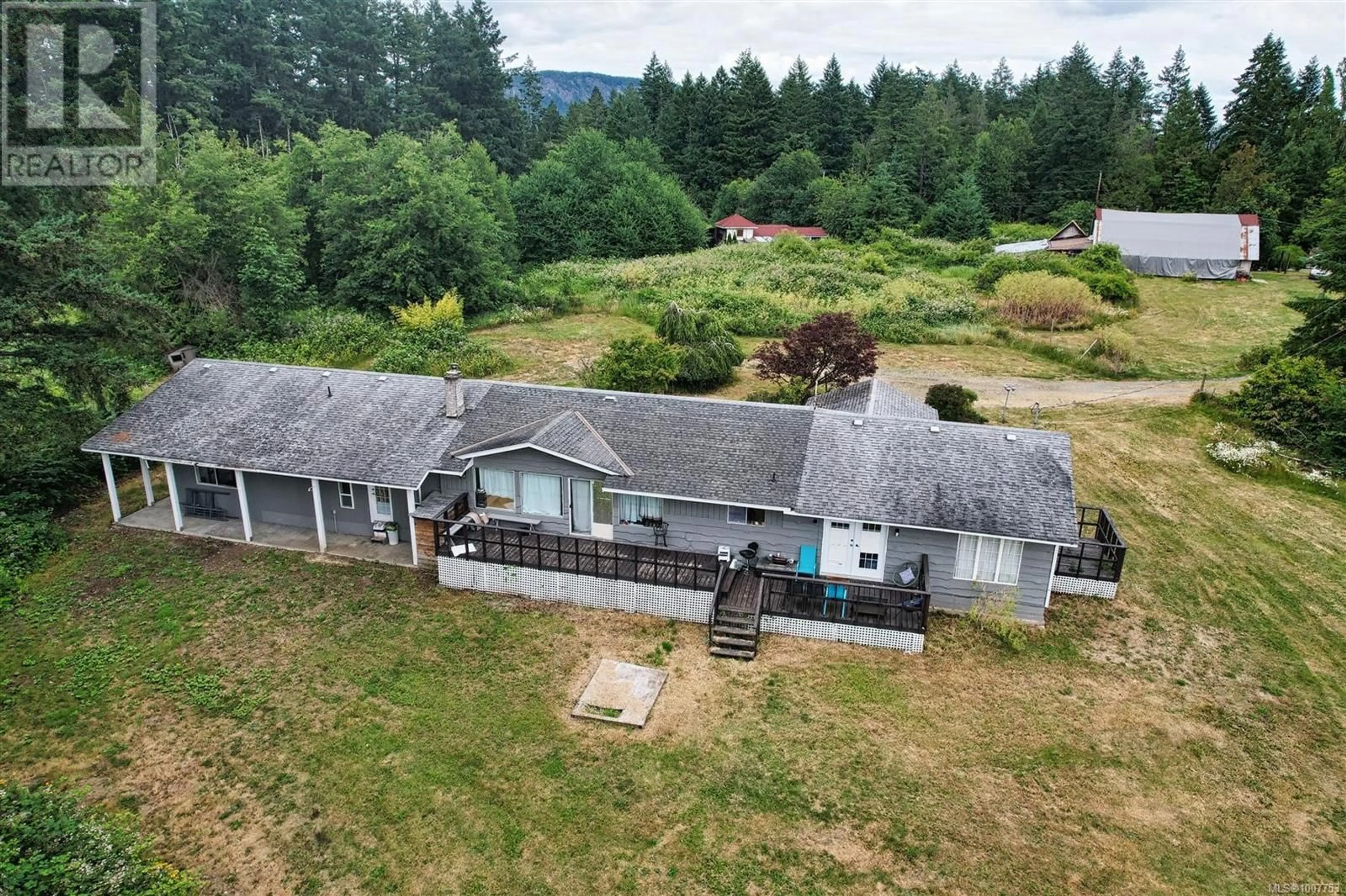 A pic from outside/outdoor area/front of a property/back of a property/a pic from drone, building for 4970 WILSON ROAD, Duncan British Columbia V9L6L5