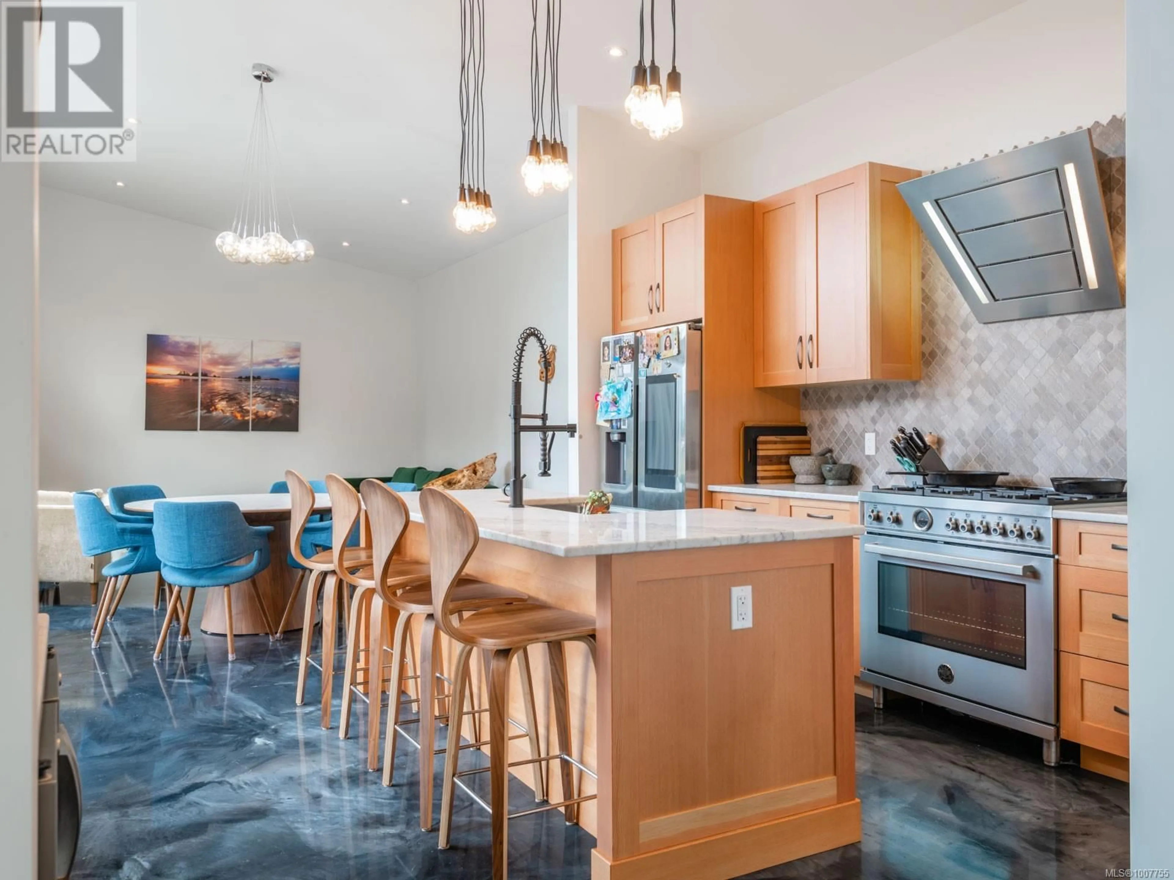 Contemporary kitchen, unknown for 6415 WALKER ROAD, Port Alberni British Columbia V9Y8W7
