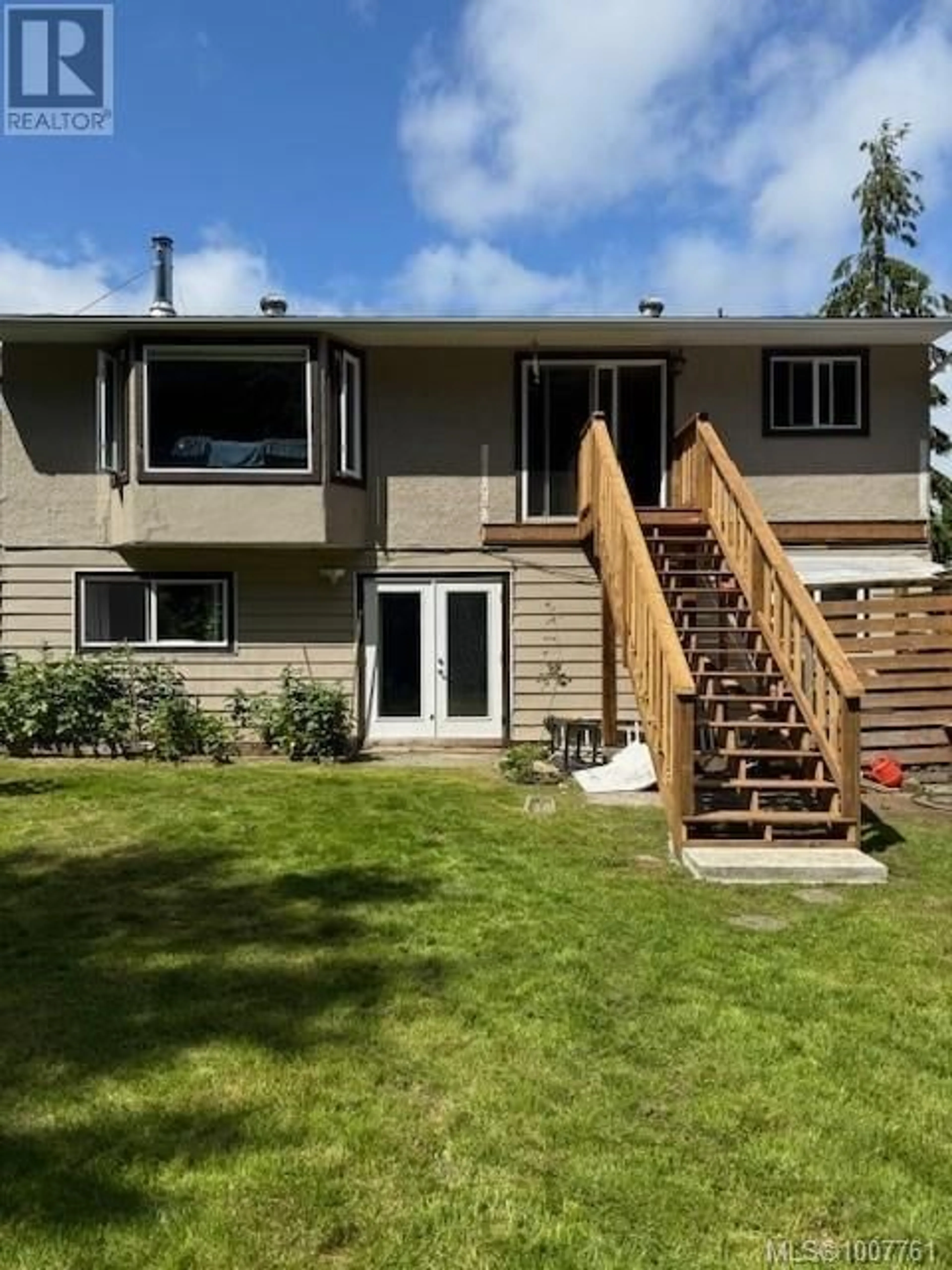 Home with vinyl exterior material, unknown for 9415 CARNARVON ROAD, Port Hardy British Columbia V0N2P0