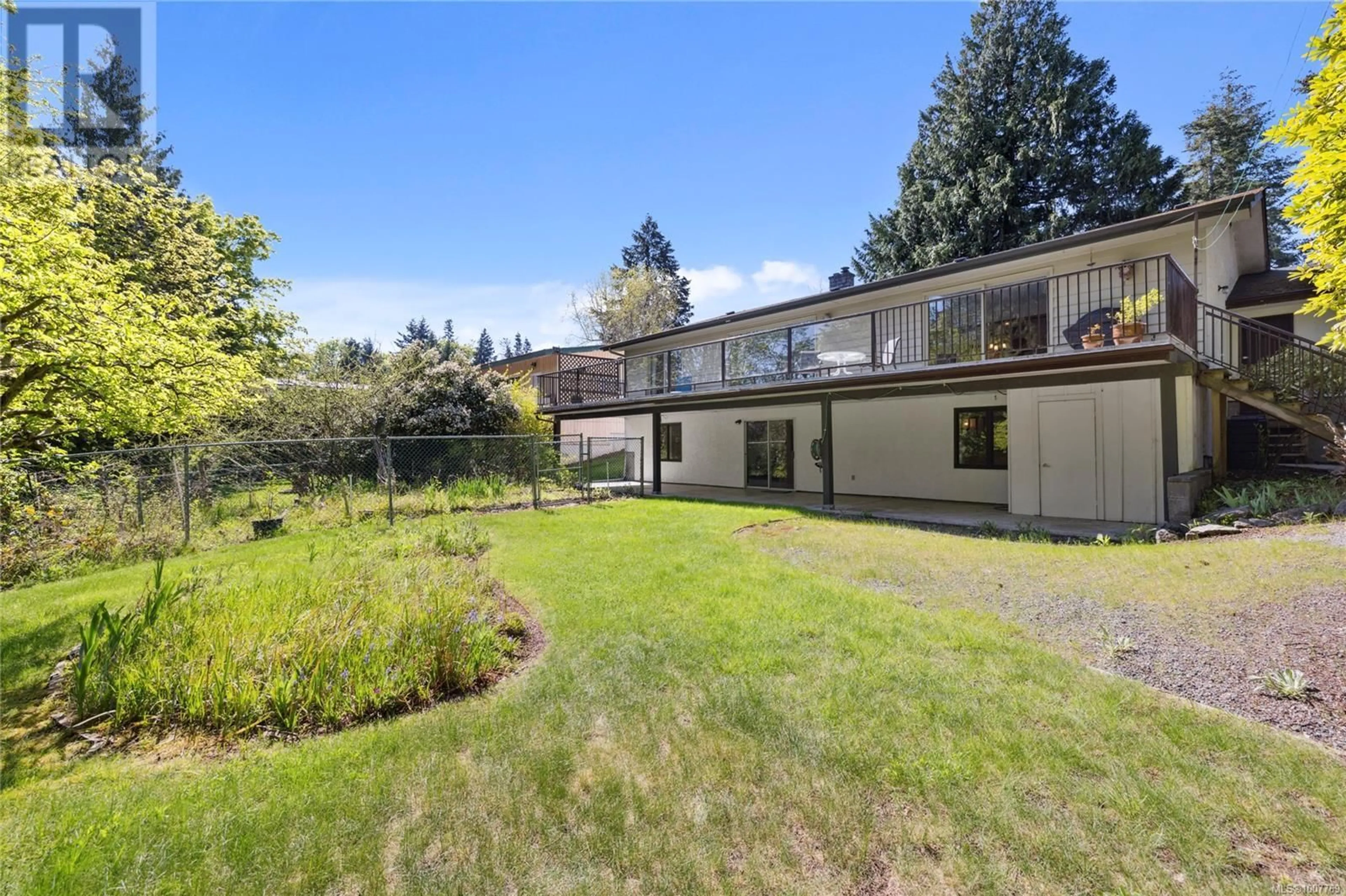 A pic from outside/outdoor area/front of a property/back of a property/a pic from drone, unknown for 651 BELYEA ROAD, Qualicum Beach British Columbia V9K1H4