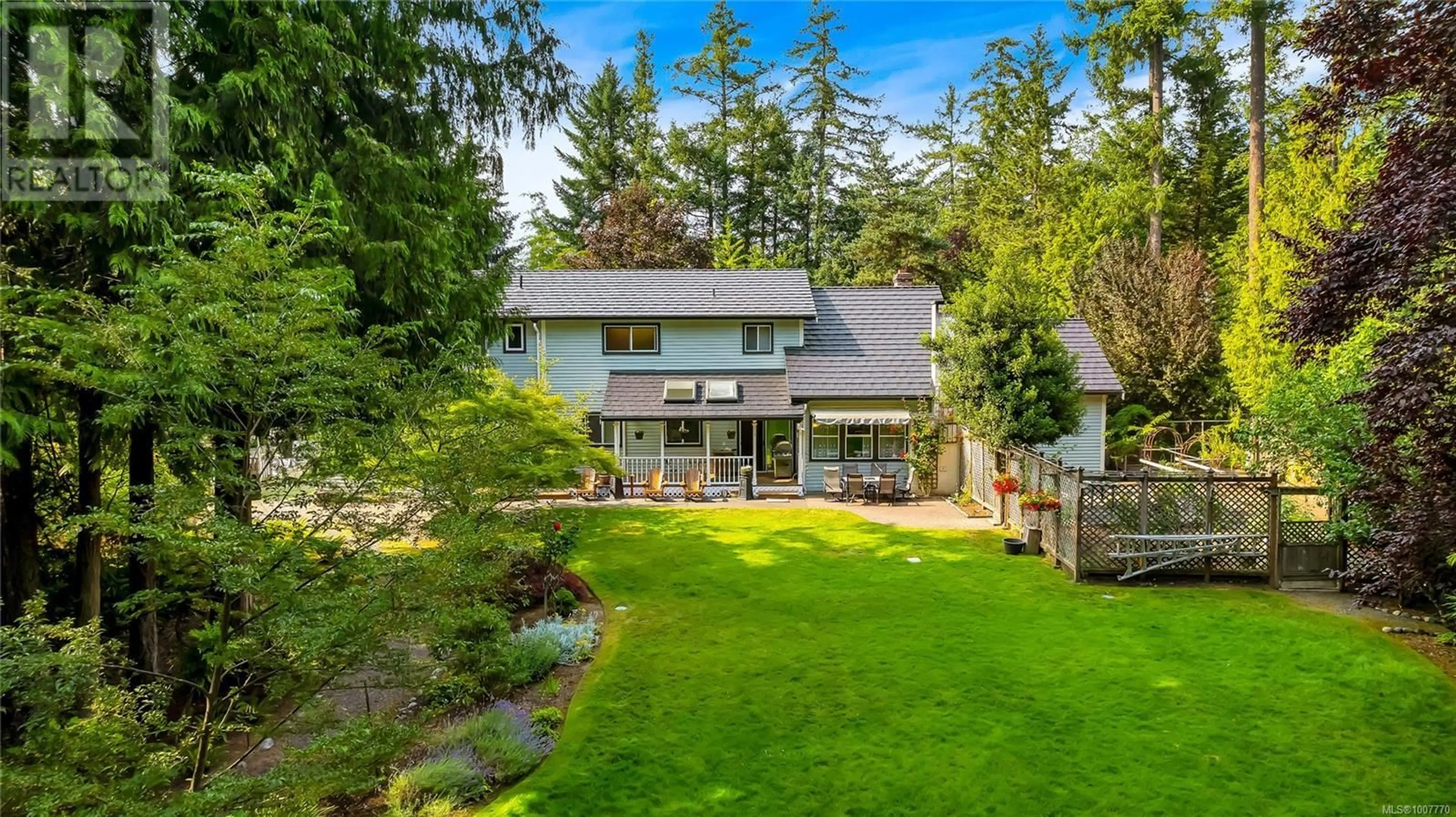A pic from outside/outdoor area/front of a property/back of a property/a pic from drone, unknown for 591 ABOYNE AVENUE, North Saanich British Columbia V8L5G3