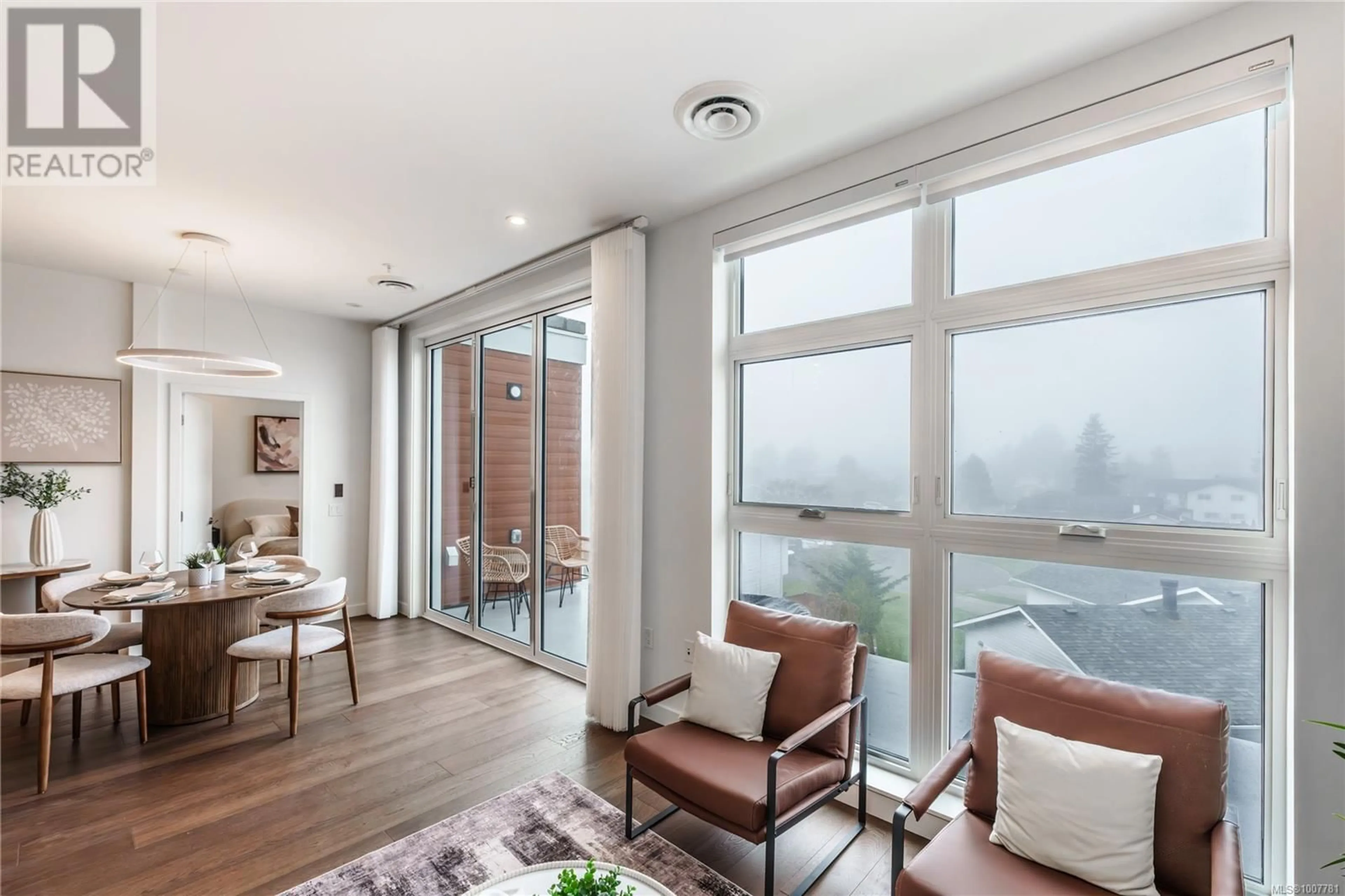 Unknown for 307 - 9570 FIFTH STREET, Sidney British Columbia V8L2W5
