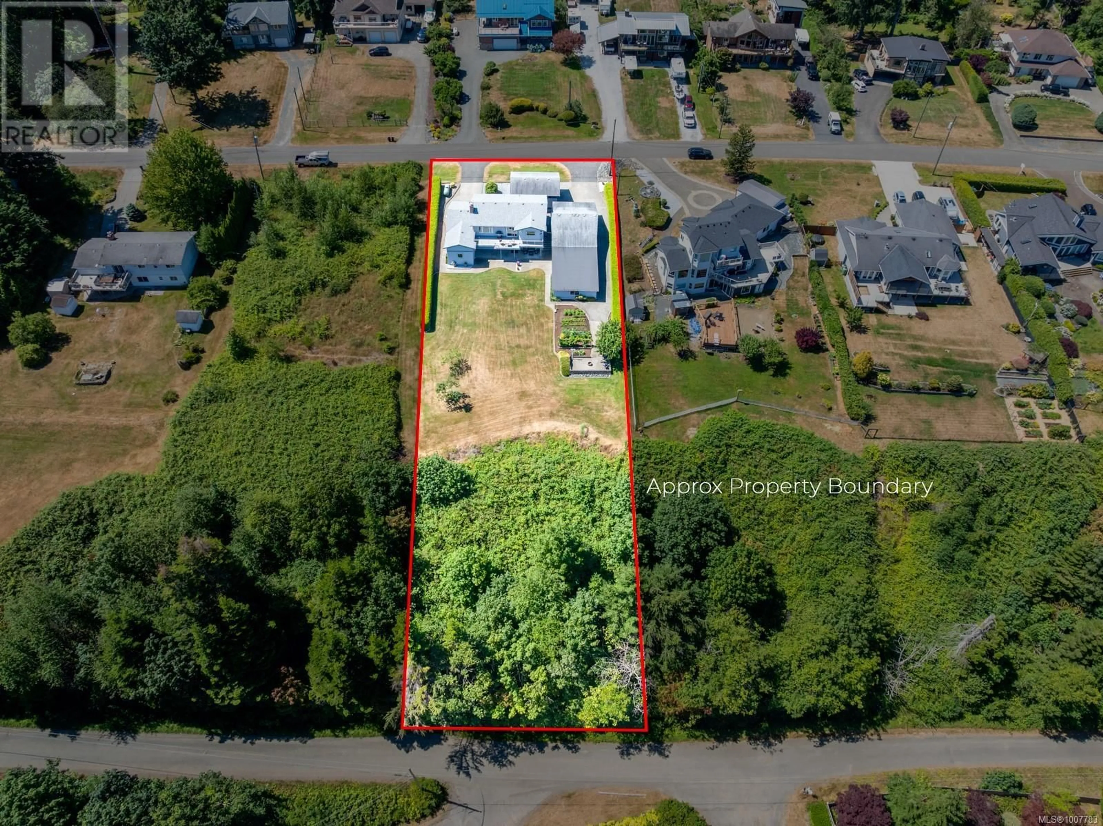 A pic from outside/outdoor area/front of a property/back of a property/a pic from drone, unknown for 6348 EAGLES DRIVE, Courtenay British Columbia V9J1V4