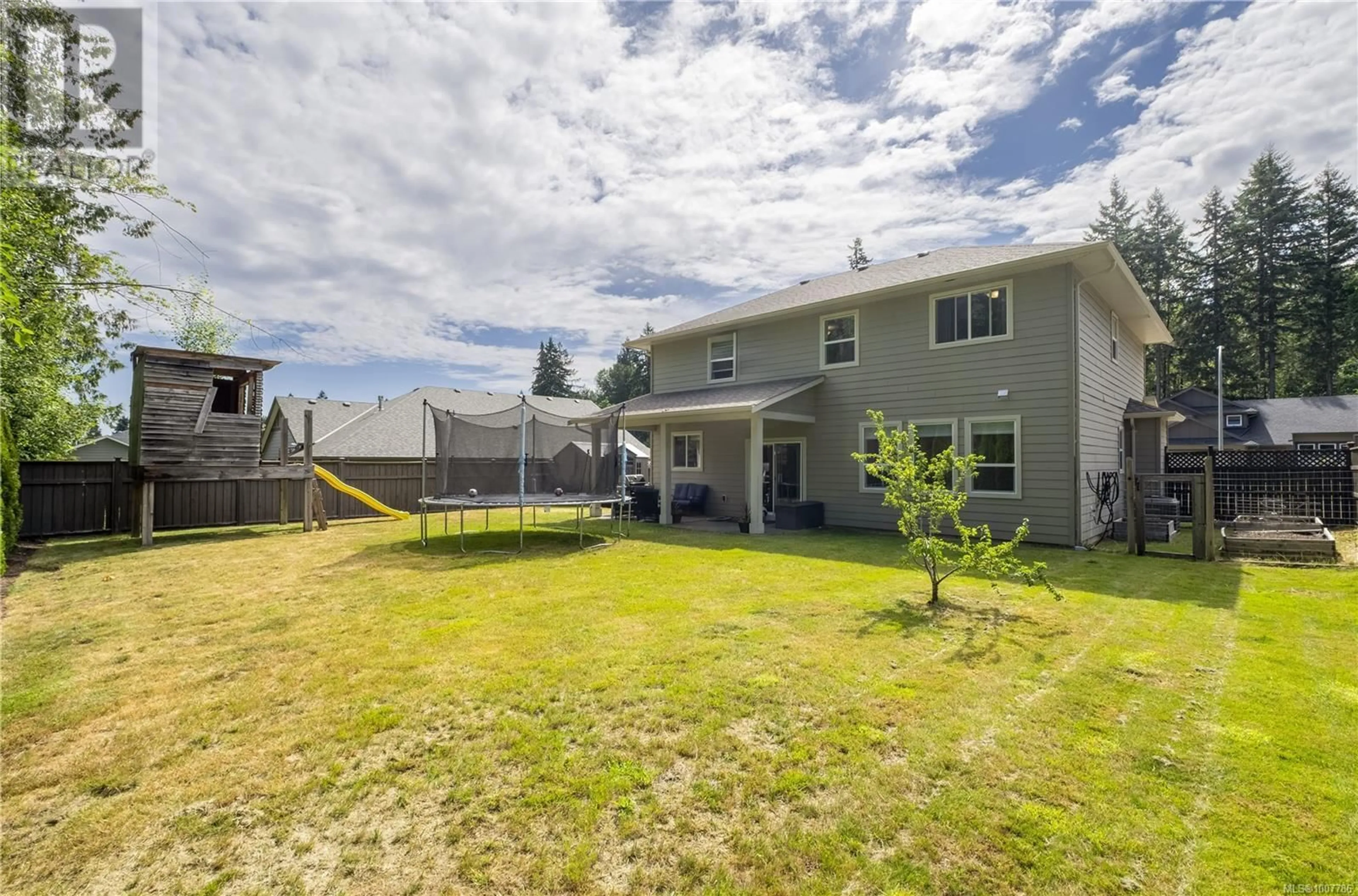 A pic from outside/outdoor area/front of a property/back of a property/a pic from drone, unknown for 2757 SWANSON STREET, Courtenay British Columbia V9N0C8