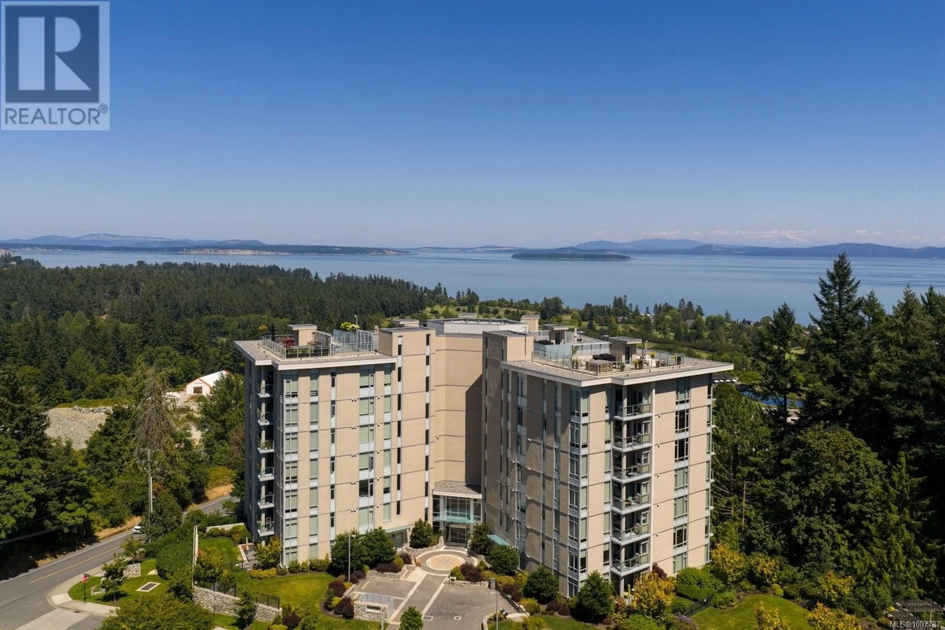 A pic from outside/outdoor area/front of a property/back of a property/a pic from drone, water/lake/river/ocean view for 602 - 5388 HILL RISE TERRACE, Saanich British Columbia V8Y3K3