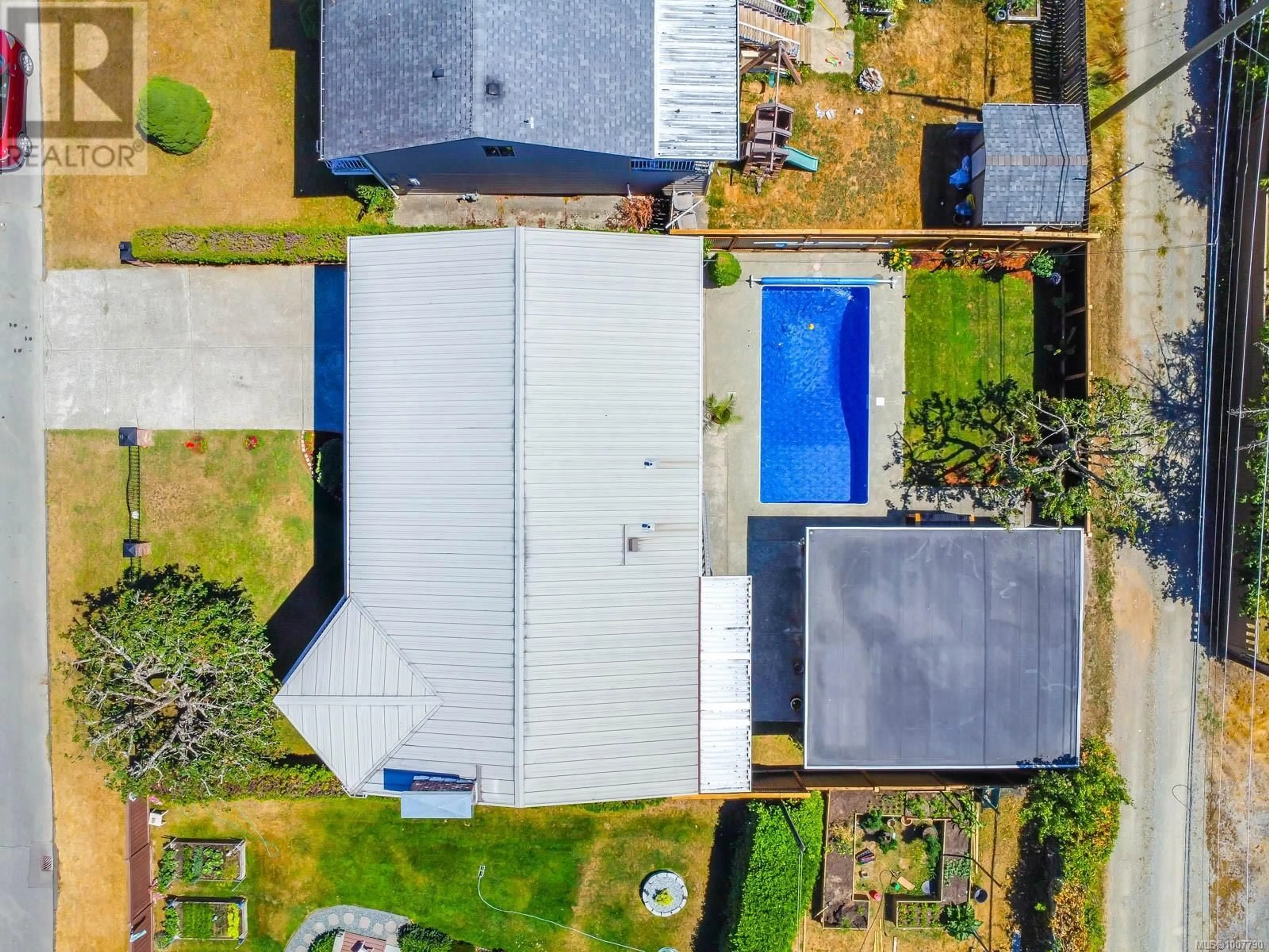 A pic from outside/outdoor area/front of a property/back of a property/a pic from drone, street for 3782 GRIEVE ROAD, Port Alberni British Columbia V9Y7W7