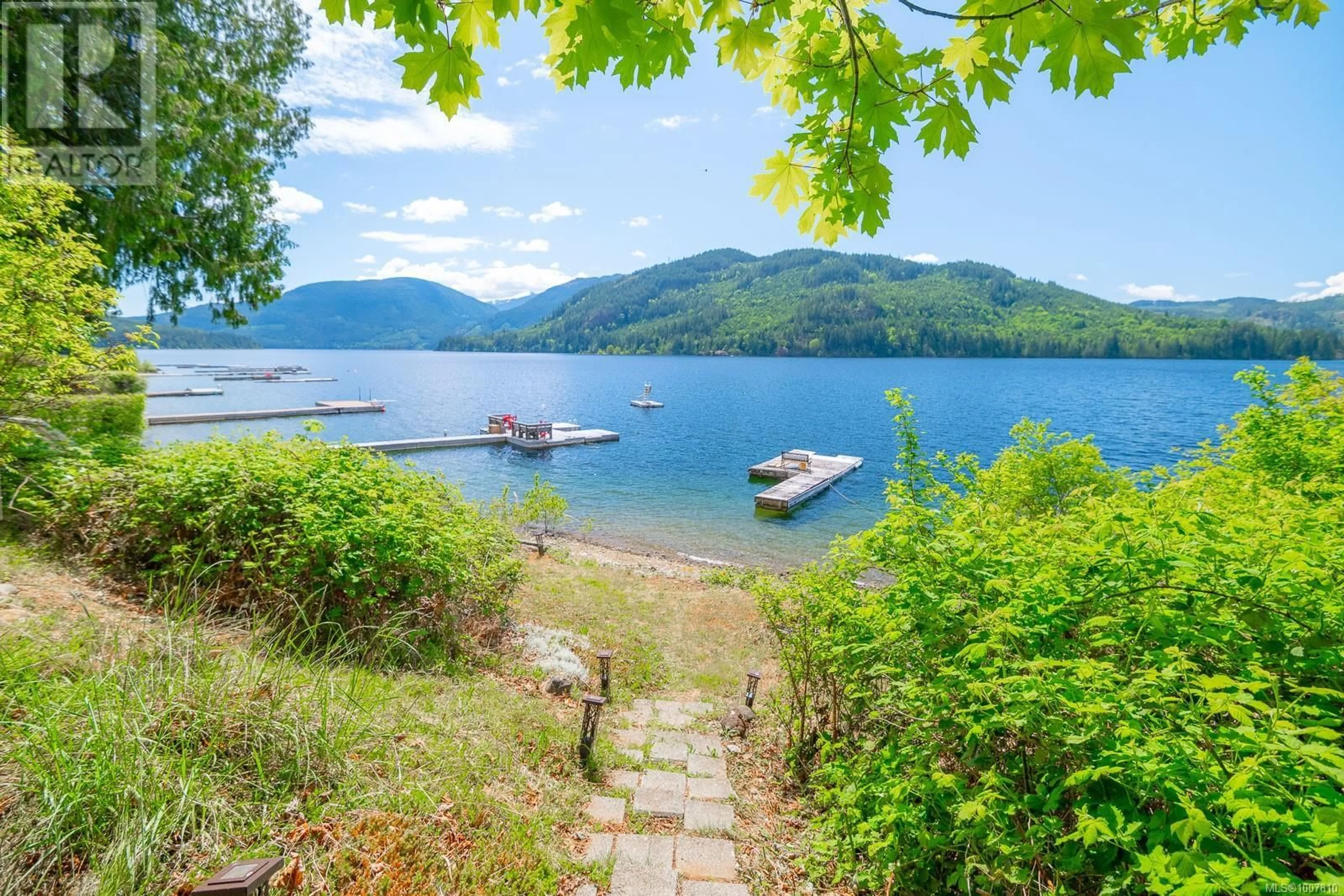Patio, water/lake/river/ocean view for 3840 HORNE LAKE CAVES ROAD, Qualicum Beach British Columbia V9K2L7
