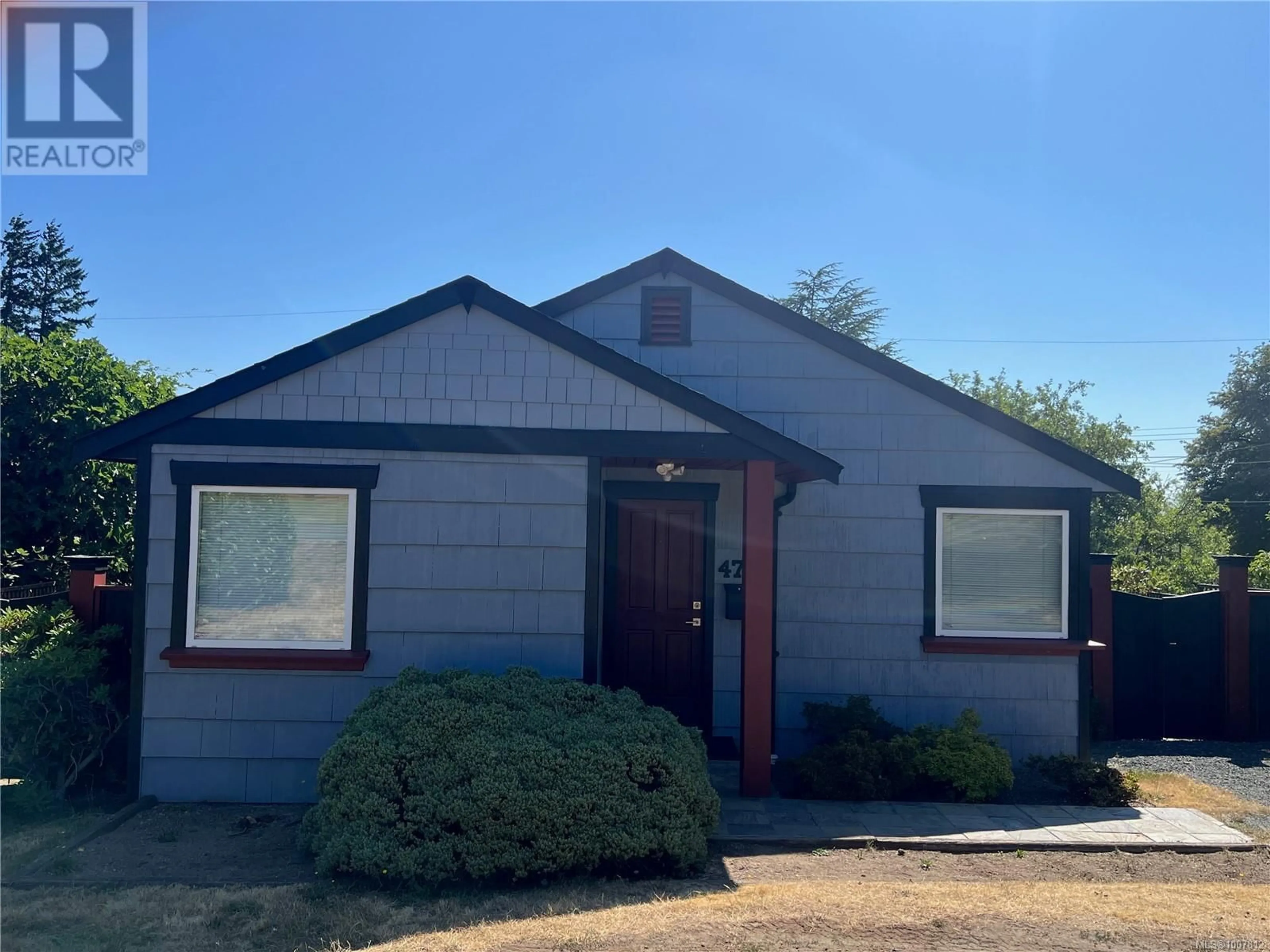 Home with vinyl exterior material, street for 474 WAKESIAH AVENUE, Nanaimo British Columbia V9R3K9
