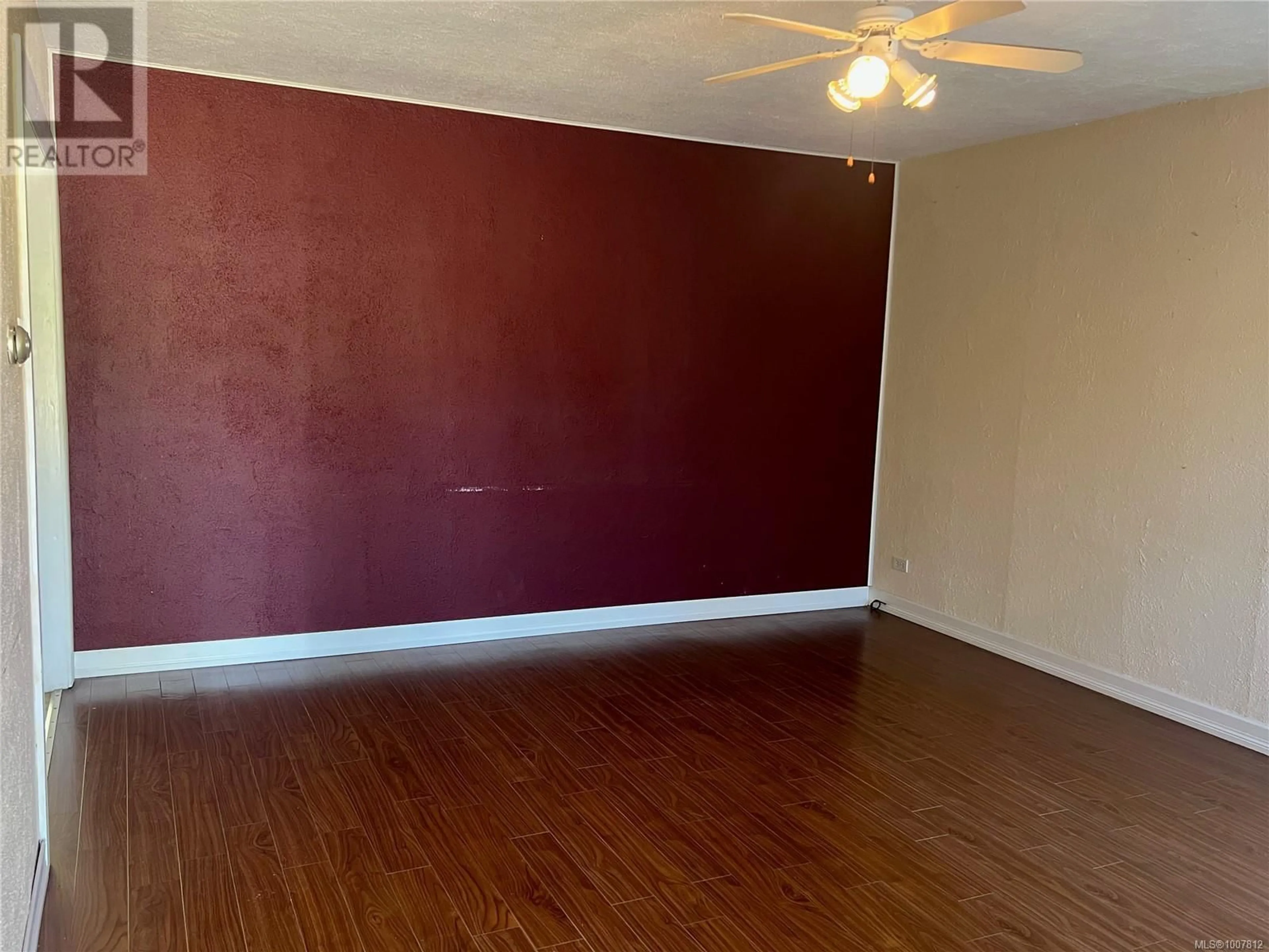 A pic of a room for 474 WAKESIAH AVENUE, Nanaimo British Columbia V9R3K9