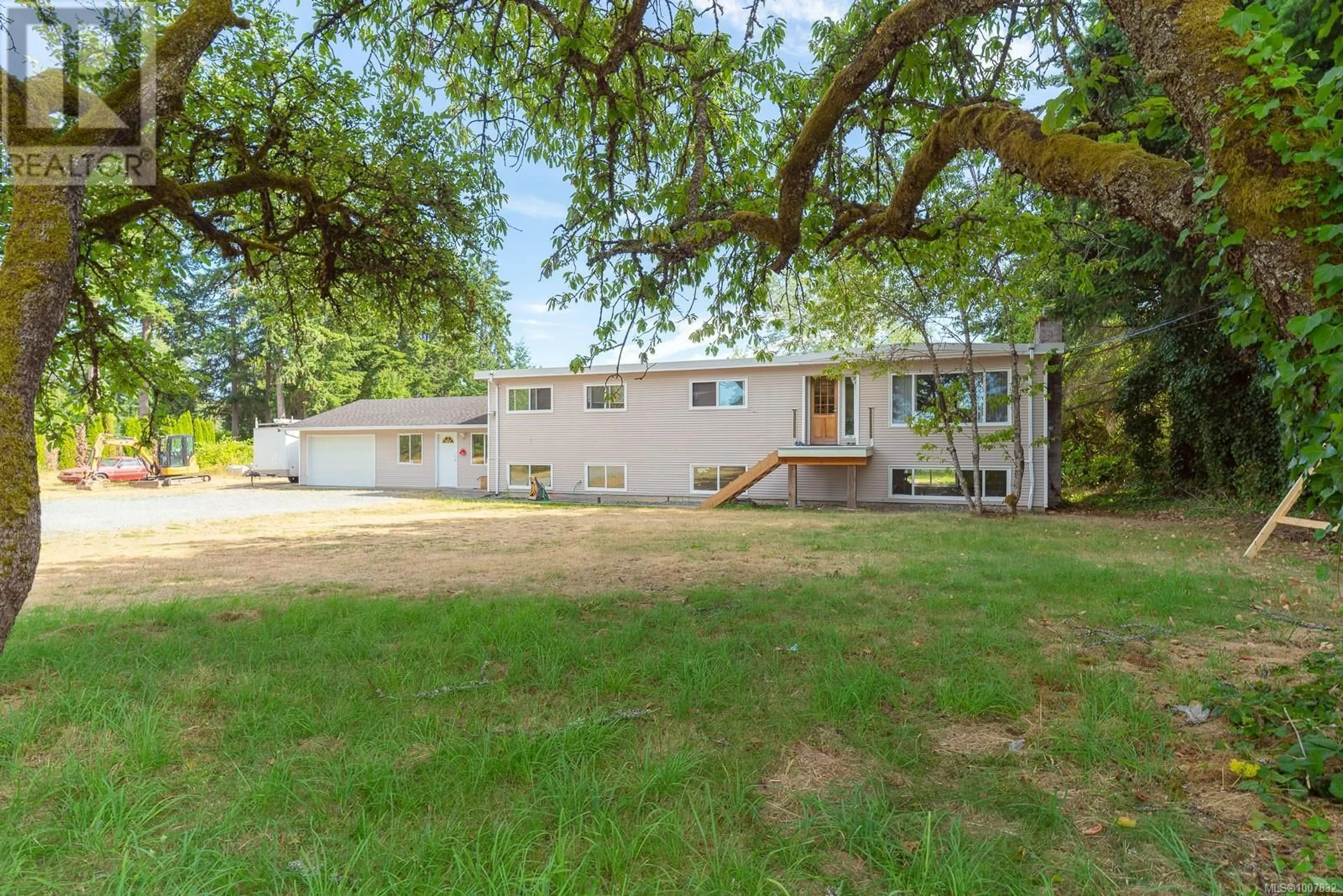 A pic from outside/outdoor area/front of a property/back of a property/a pic from drone, unknown for 7405 LANTZVILLE ROAD, Lantzville British Columbia V0R2H0