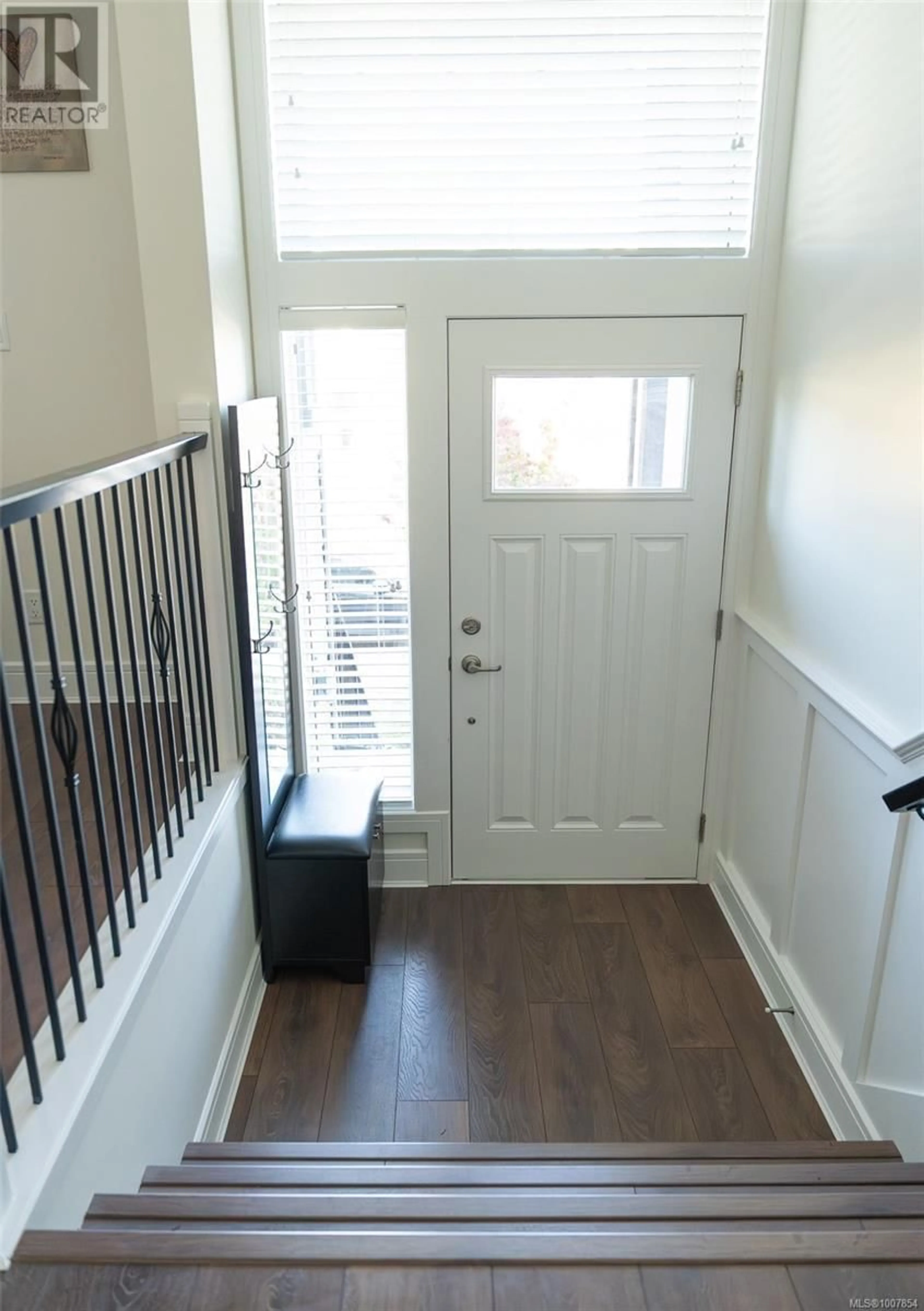 Indoor entryway for 1219 DREAMCATCHER PLACE, Langford British Columbia V9B0T6