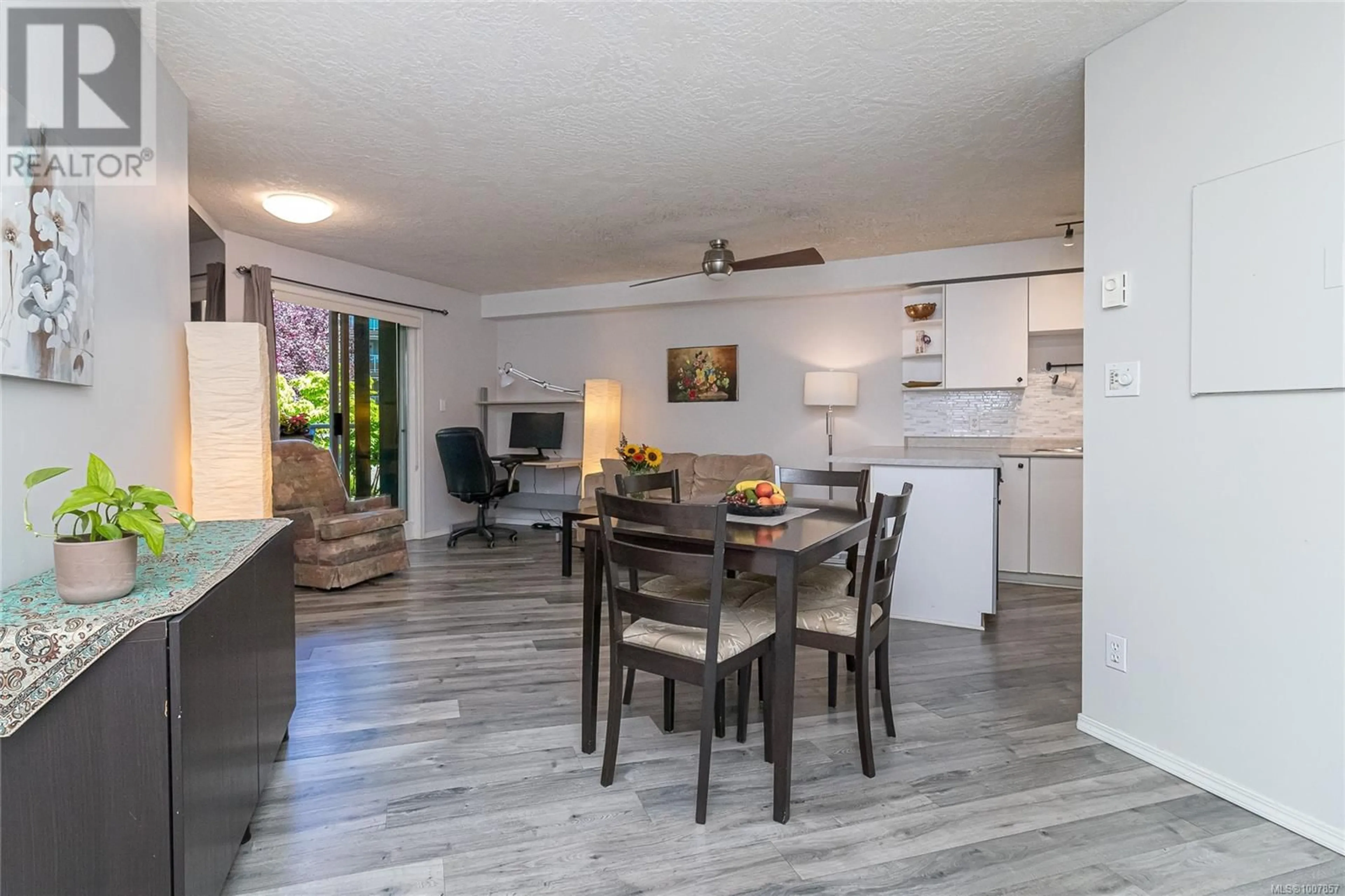 Open concept kitchen, unknown for 211 - 494 MARSETT PLACE, Saanich British Columbia V8Z7J1