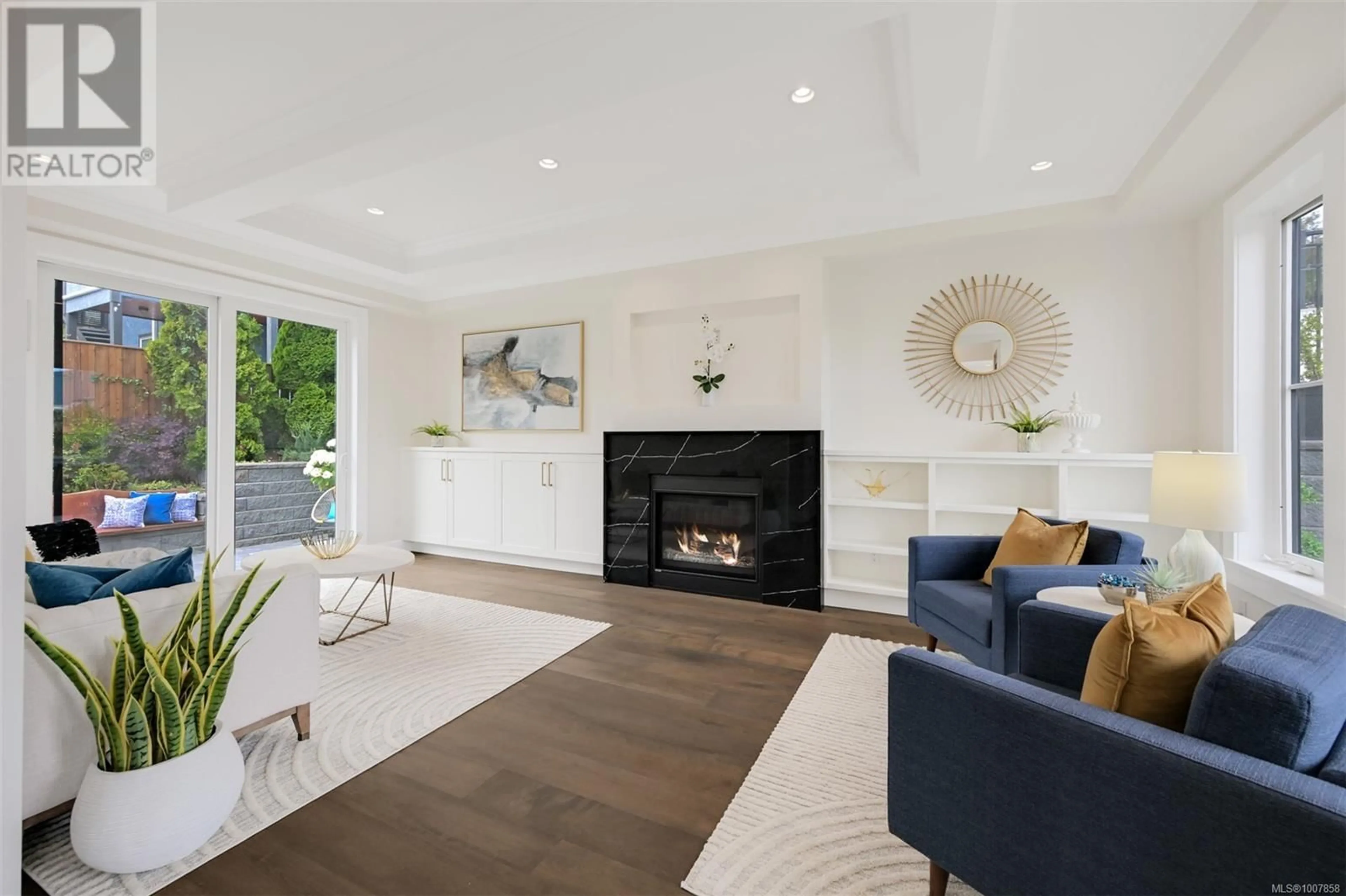 Living room with furniture, wood/laminate floor for 720 ALSTON STREET, Victoria British Columbia V9A3K5