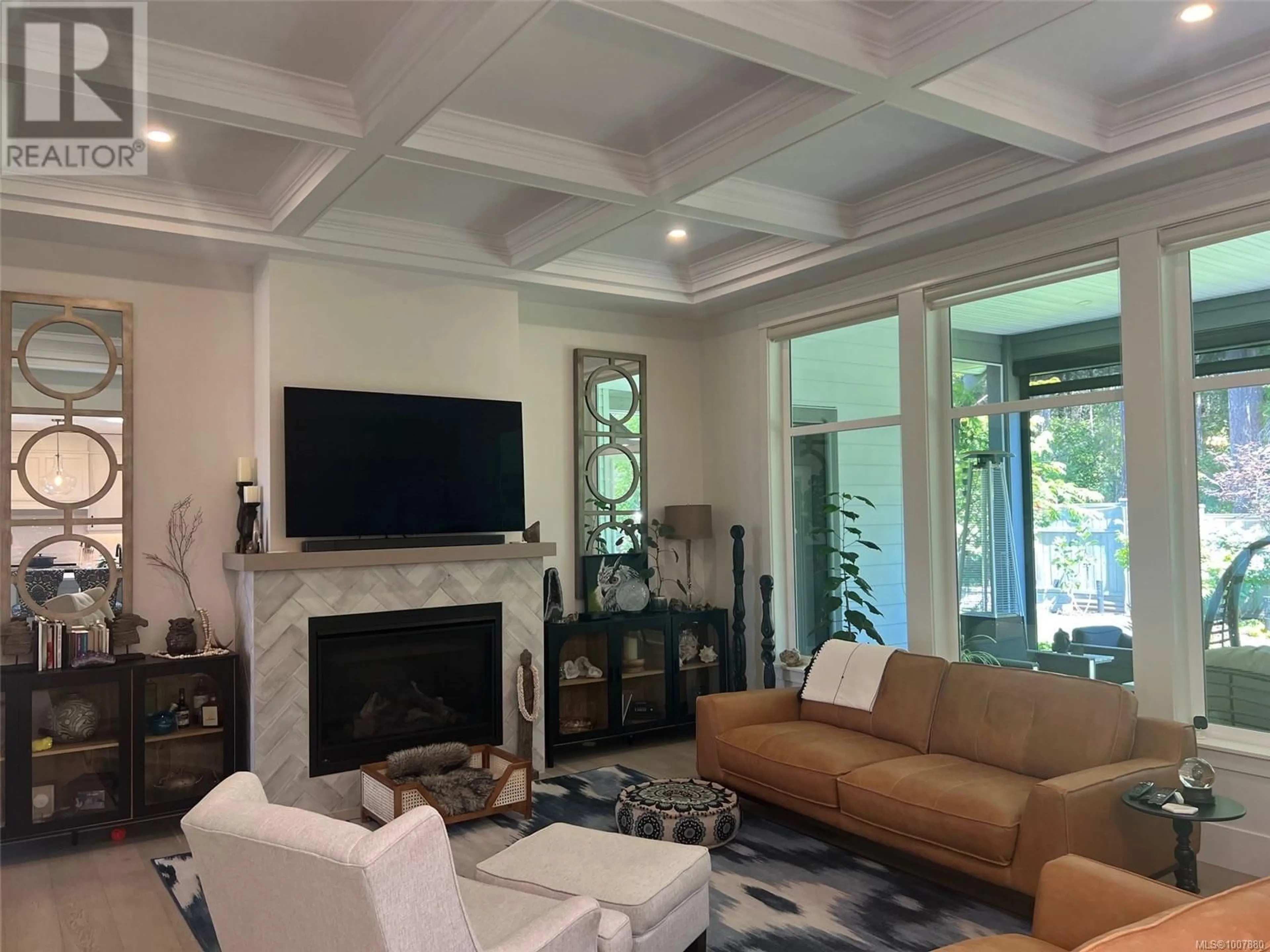 Living room with furniture, unknown for 2643 CROWN ISLE DRIVE, Courtenay British Columbia V9N0E4
