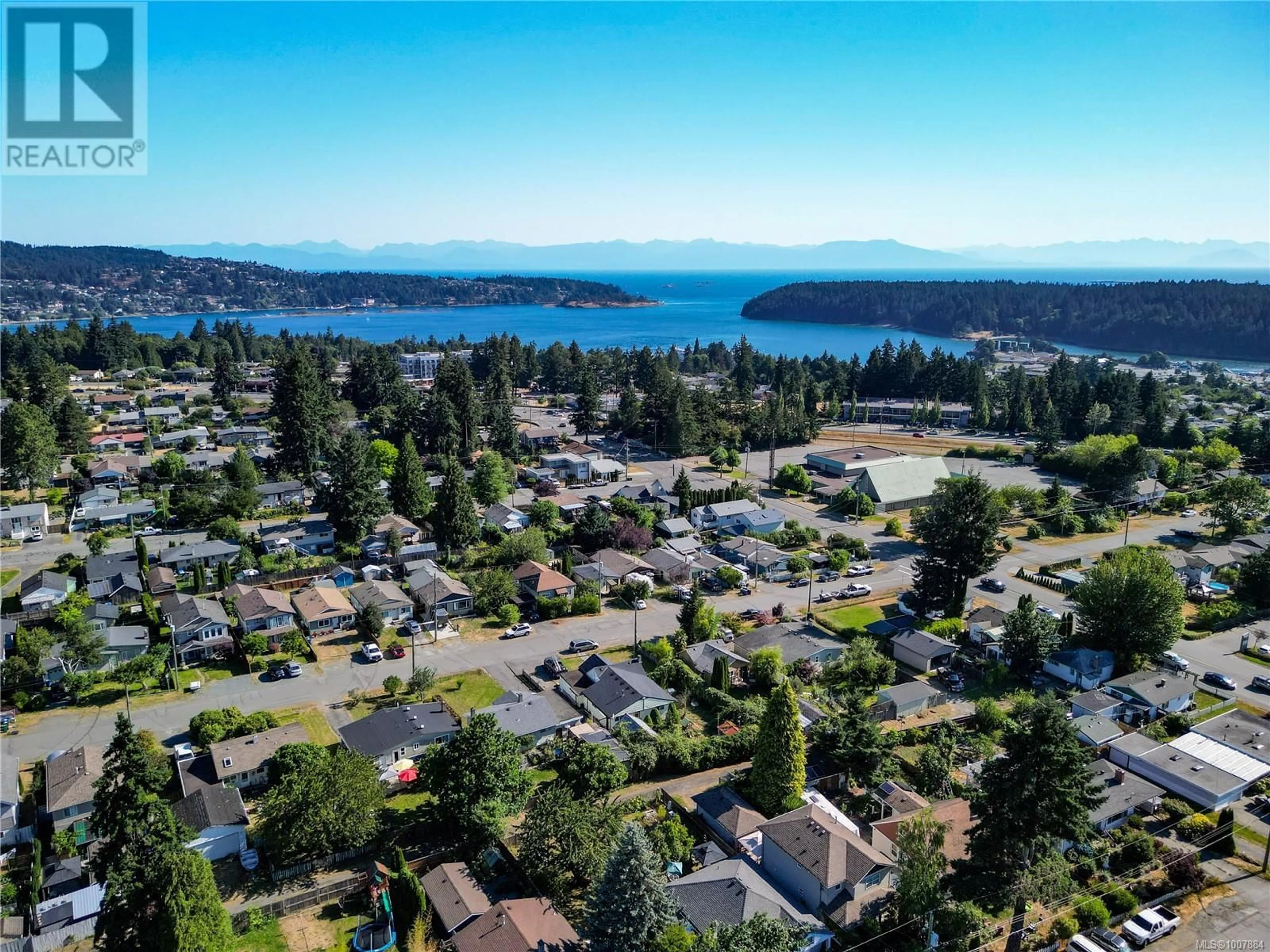 A pic from outside/outdoor area/front of a property/back of a property/a pic from drone, water/lake/river/ocean view for 1076 DUFFERIN CRESCENT, Nanaimo British Columbia V9S2B6