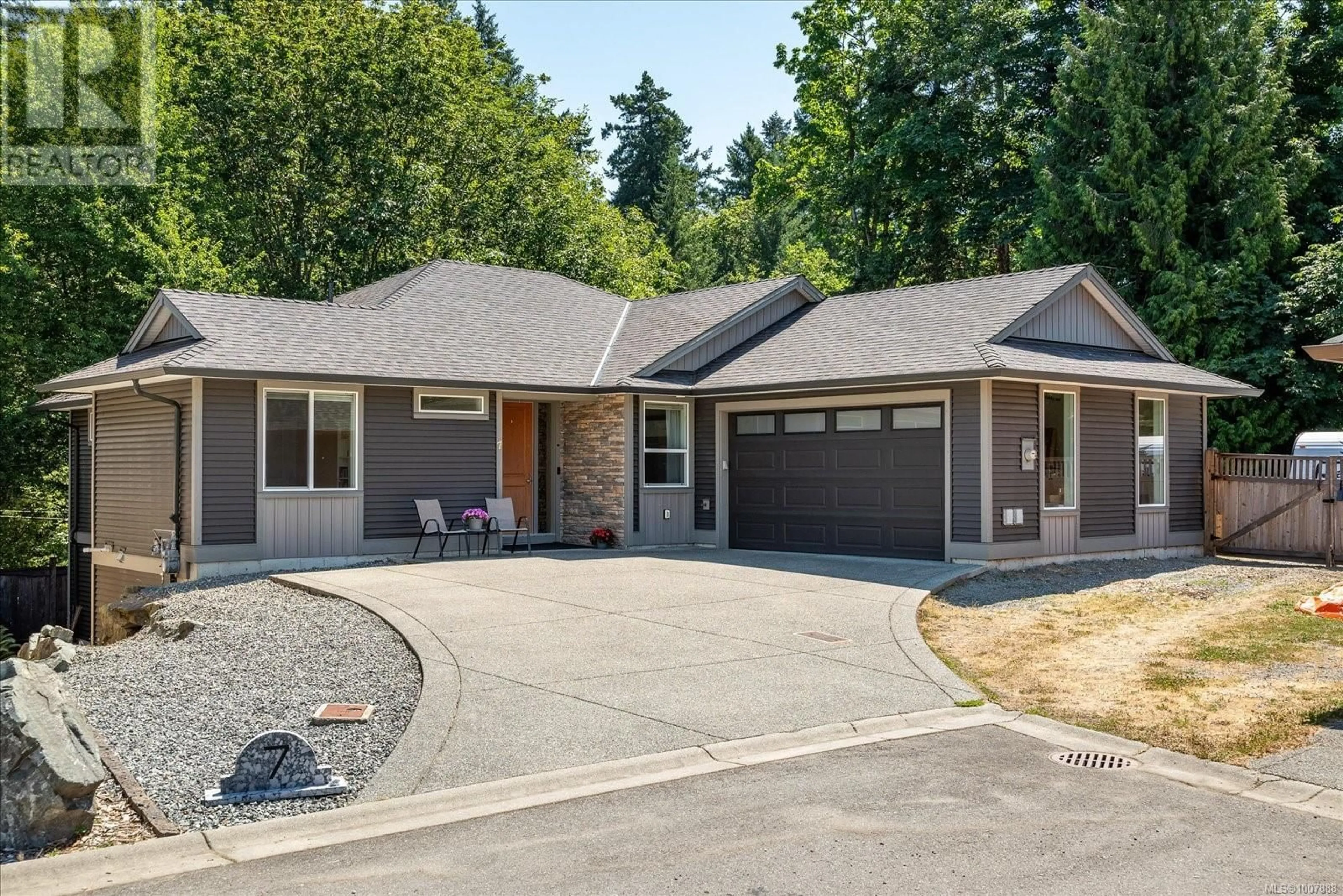 Home with vinyl exterior material, street for 7 - 313 HOLLAND CREEK PLACE, Ladysmith British Columbia V9G1T6