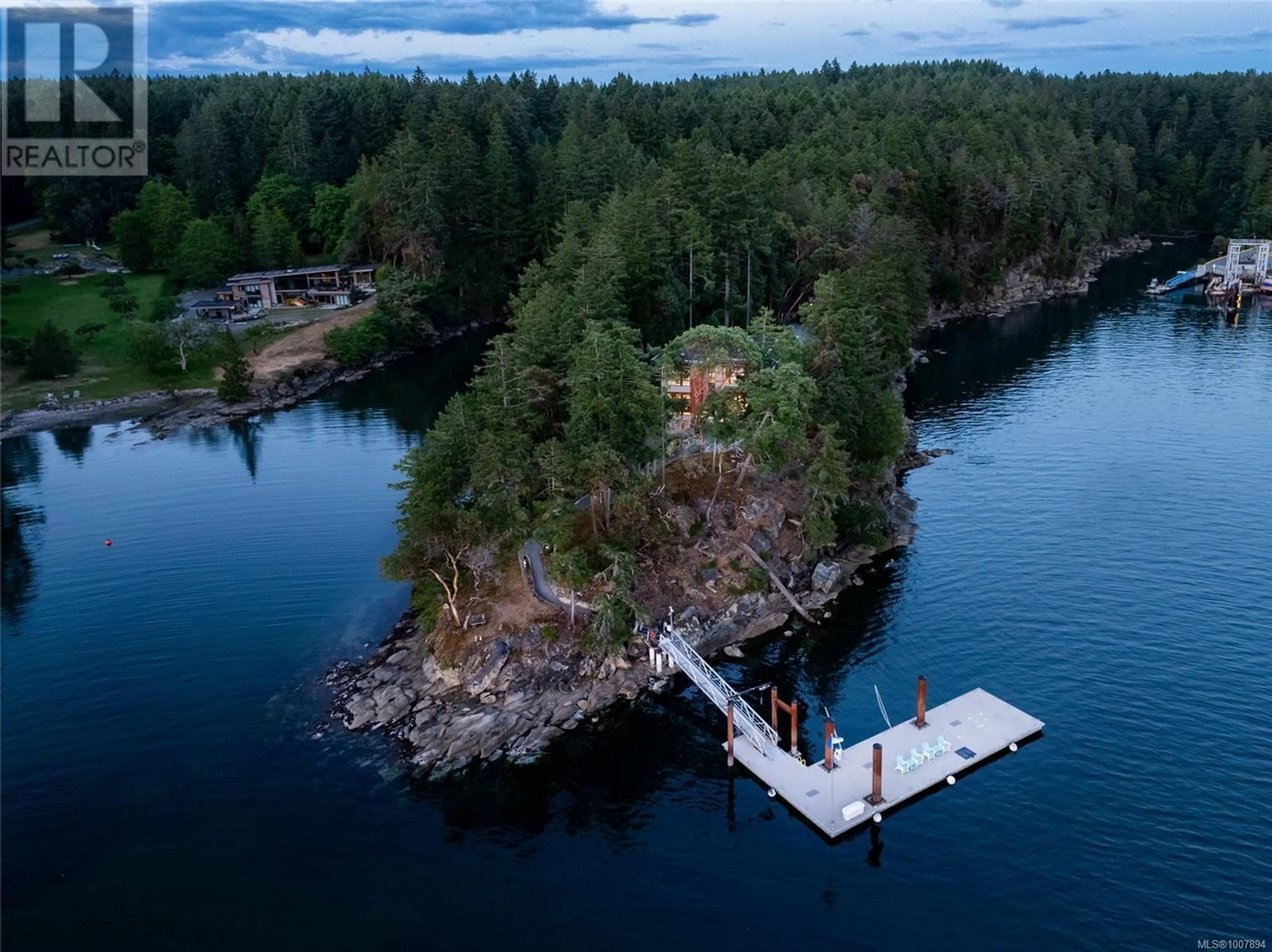 A pic from outside/outdoor area/front of a property/back of a property/a pic from drone, water/lake/river/ocean view for 677 TAYLOR BAY ROAD, Gabriola Island British Columbia V0R1X1