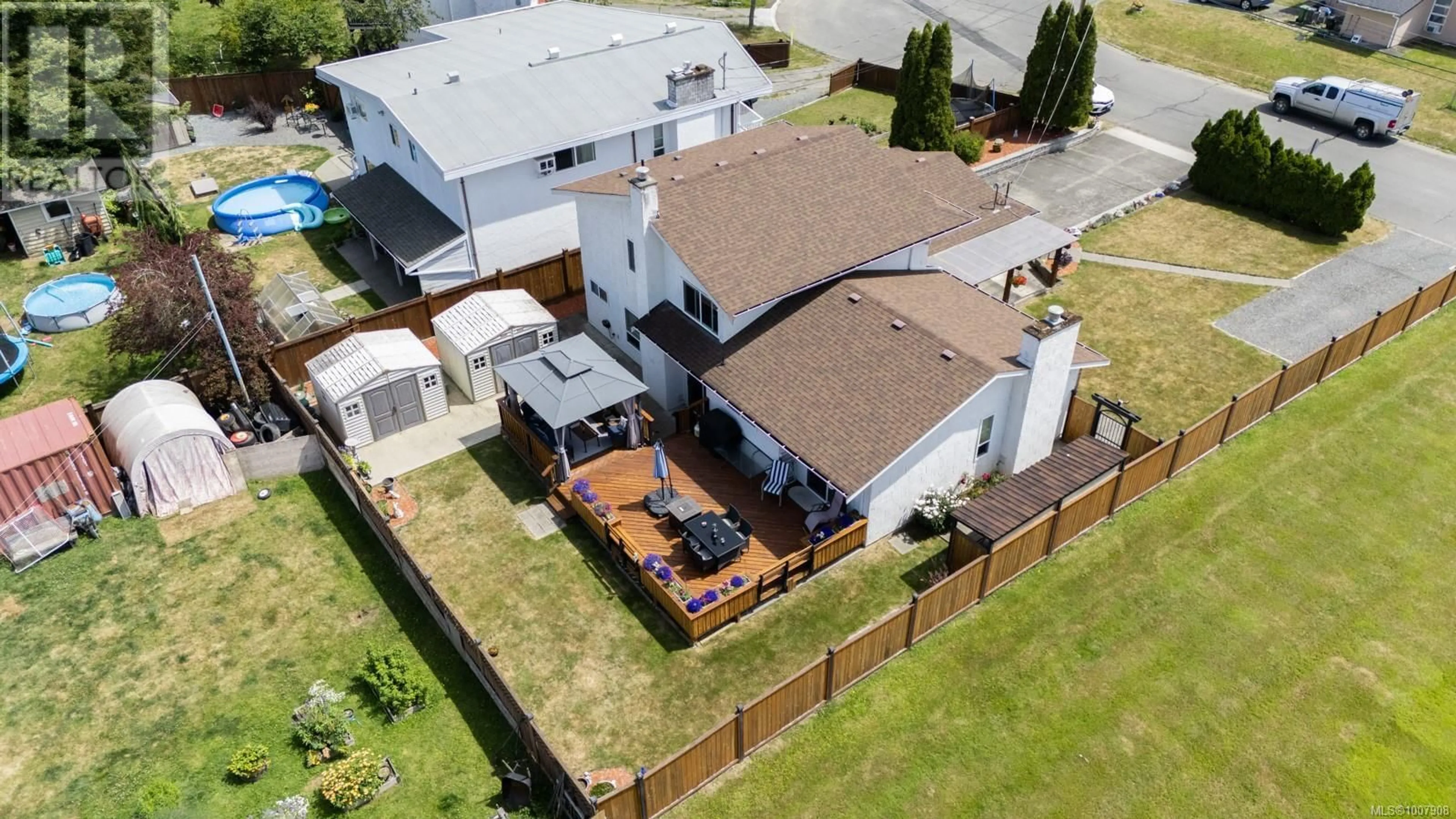 A pic from outside/outdoor area/front of a property/back of a property/a pic from drone, unknown for 3329 PARKSIDE PLACE, Duncan British Columbia V9L4S7