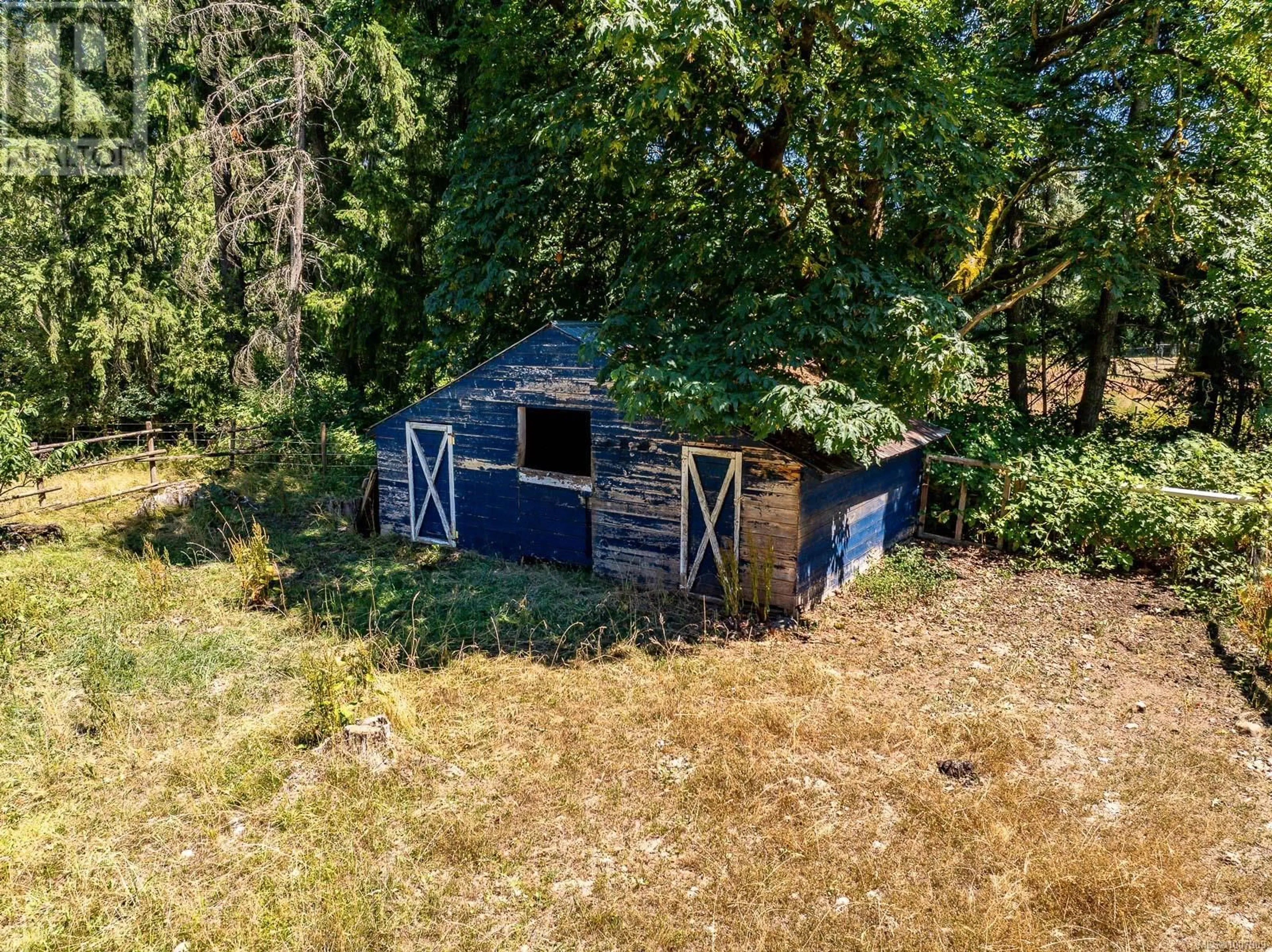 A pic from outside/outdoor area/front of a property/back of a property/a pic from drone, forest/trees view for 2468 ENDALL ROAD, Black Creek British Columbia V0R1C0
