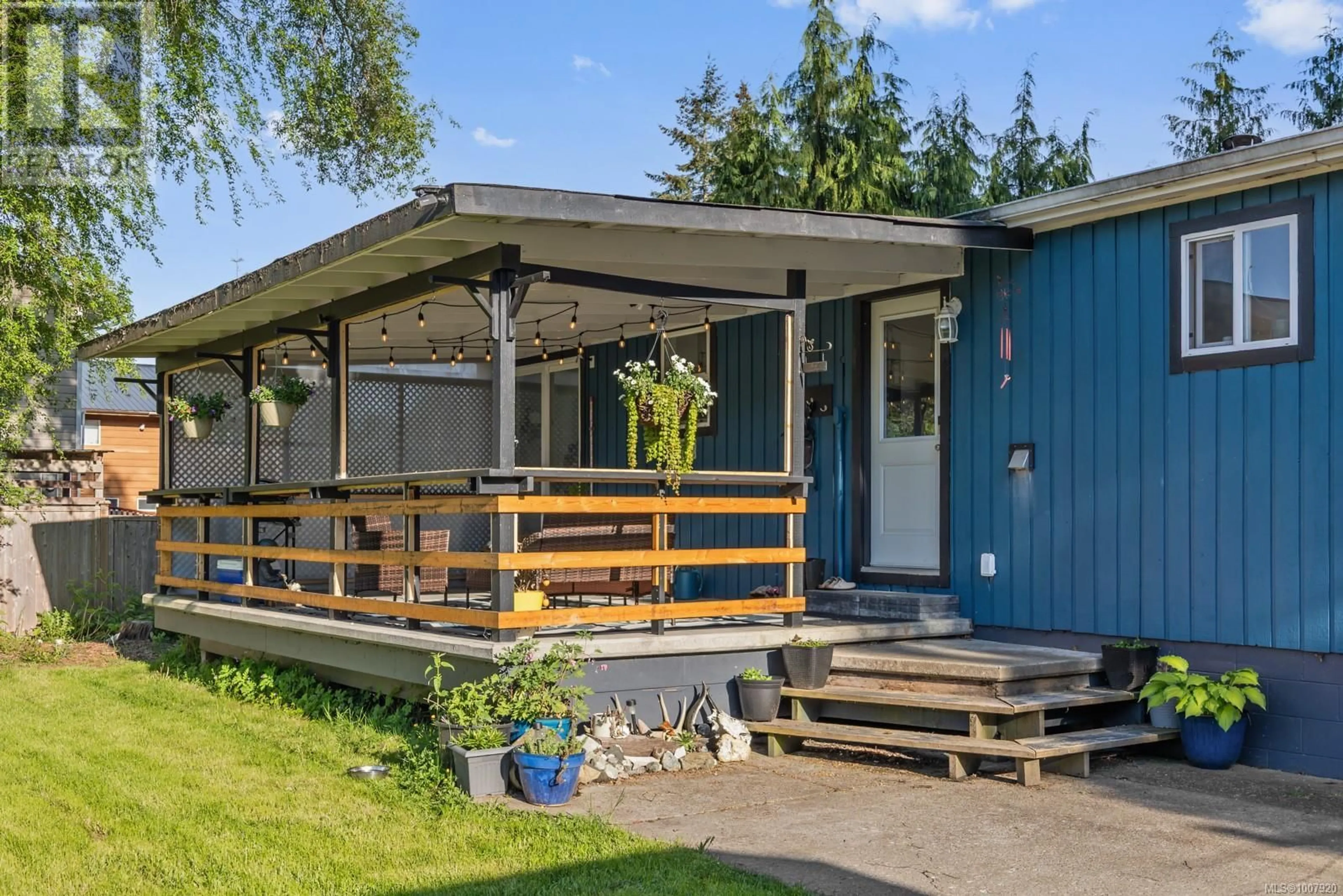Patio, street for 1770 HOLMSTROM ROAD, Campbell River British Columbia V9W3T3