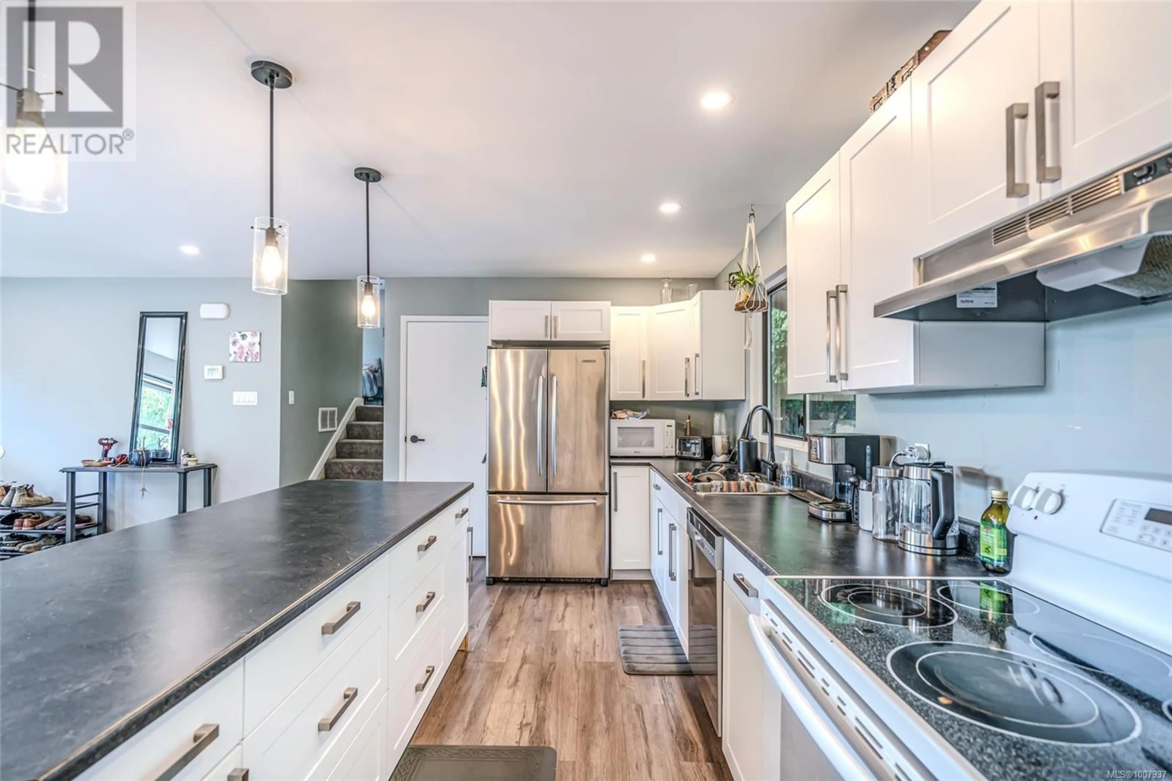 Open concept kitchen, unknown for 3809 MORRIS PLACE, Nanaimo British Columbia V9T3W2