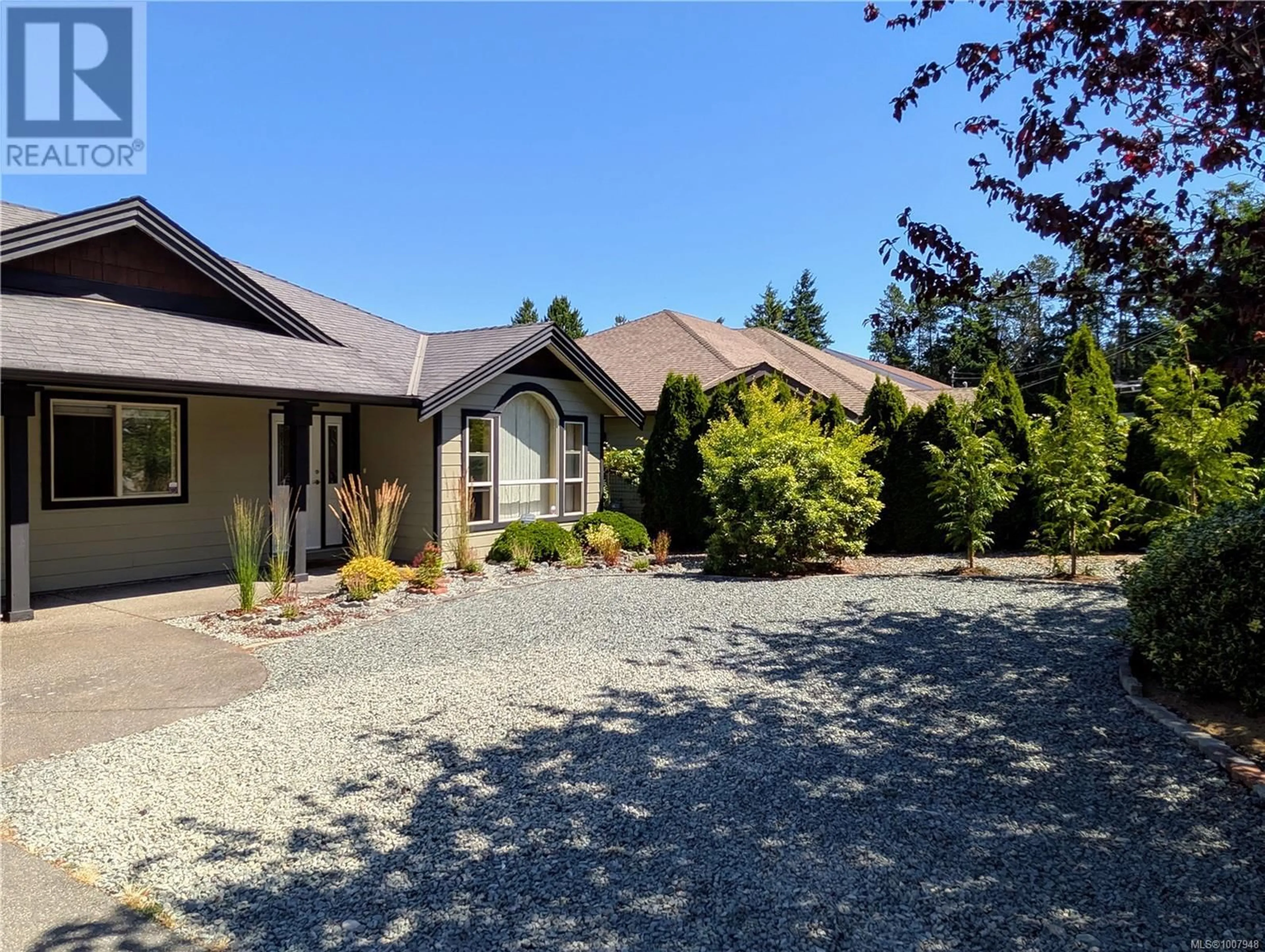 A pic from outside/outdoor area/front of a property/back of a property/a pic from drone, street for 6638 DOVER ROAD, Nanaimo British Columbia V9V1A6