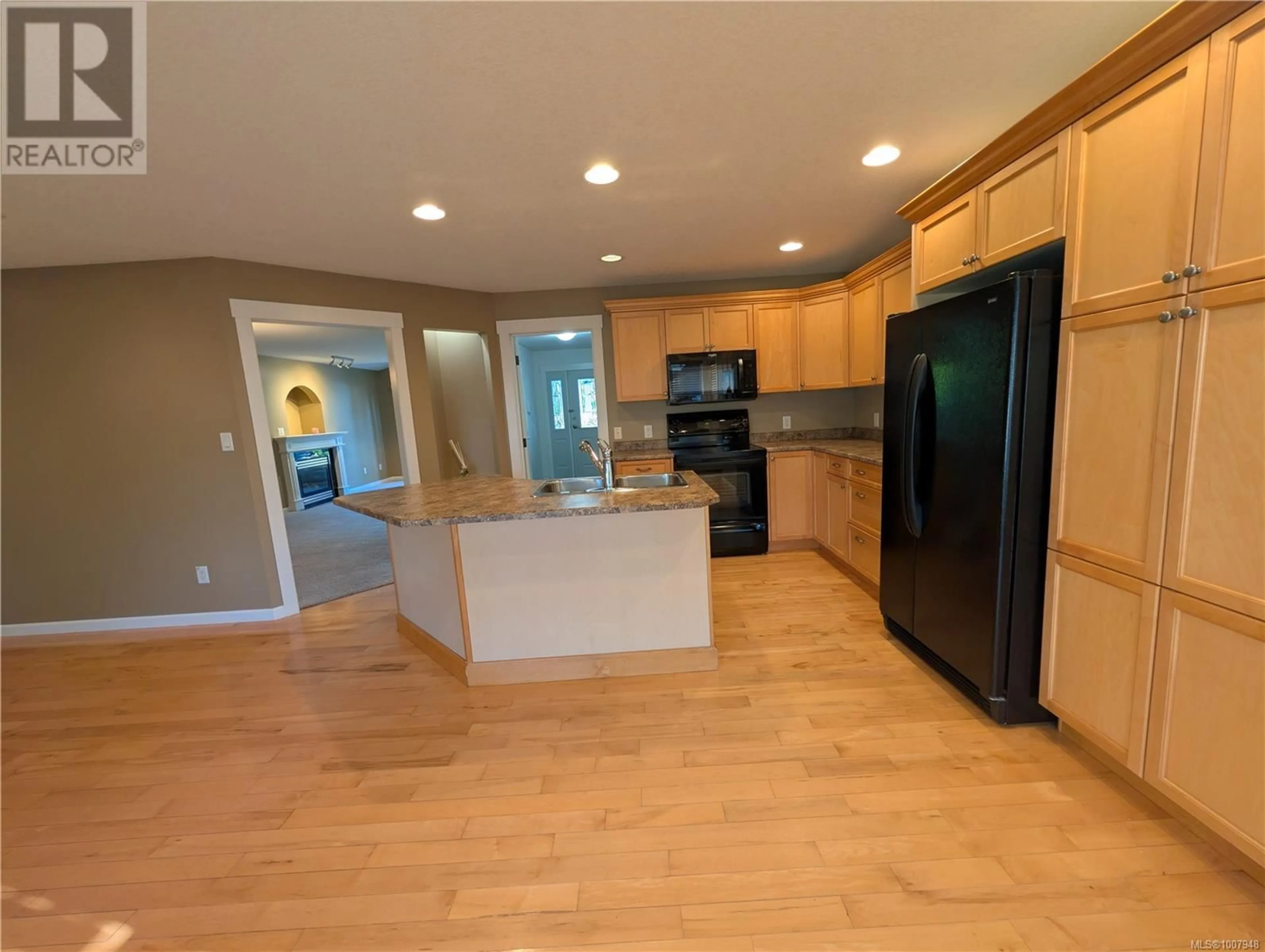 Open concept kitchen, unknown for 6638 DOVER ROAD, Nanaimo British Columbia V9V1A6