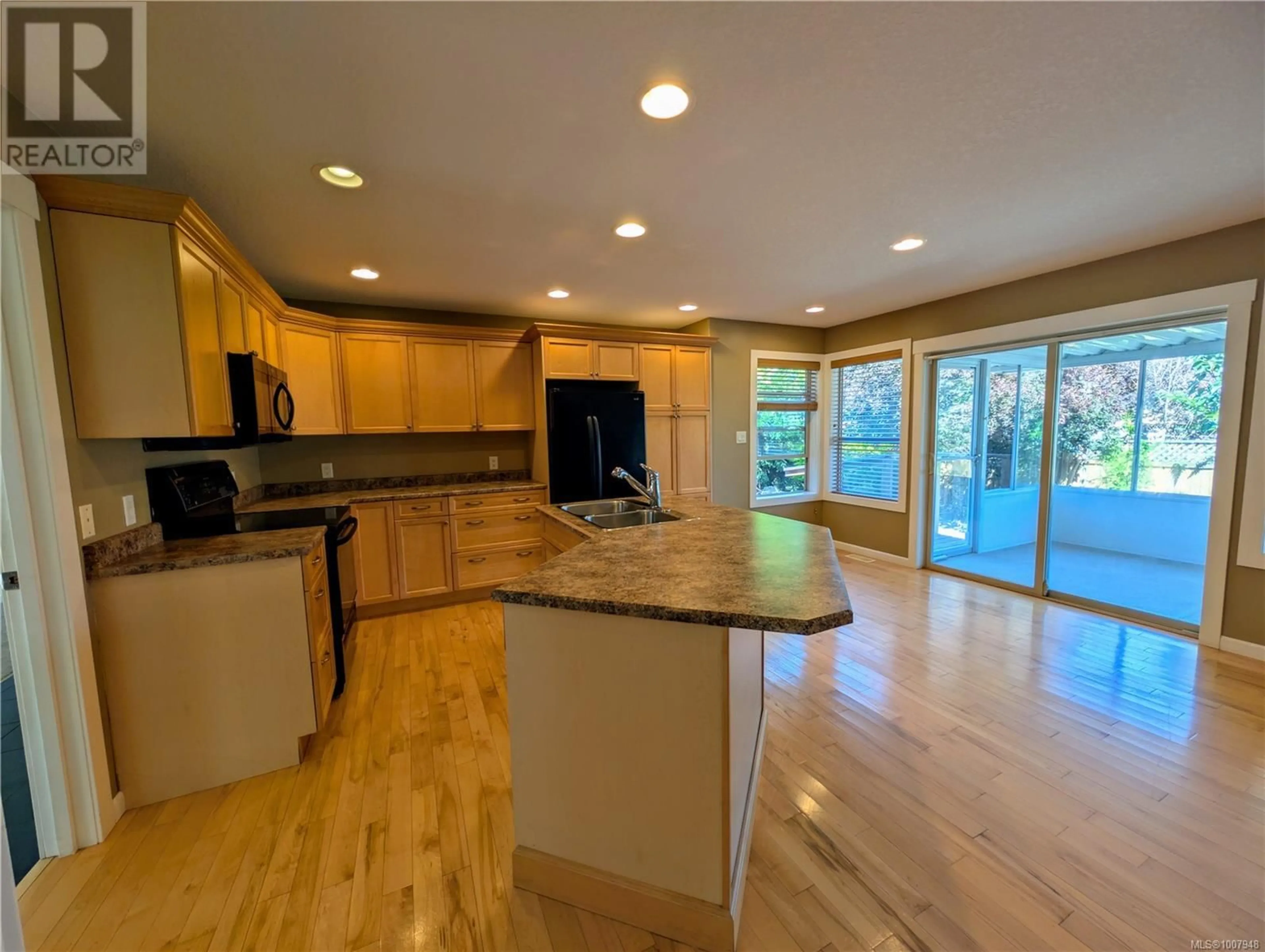 Open concept kitchen, unknown for 6638 DOVER ROAD, Nanaimo British Columbia V9V1A6