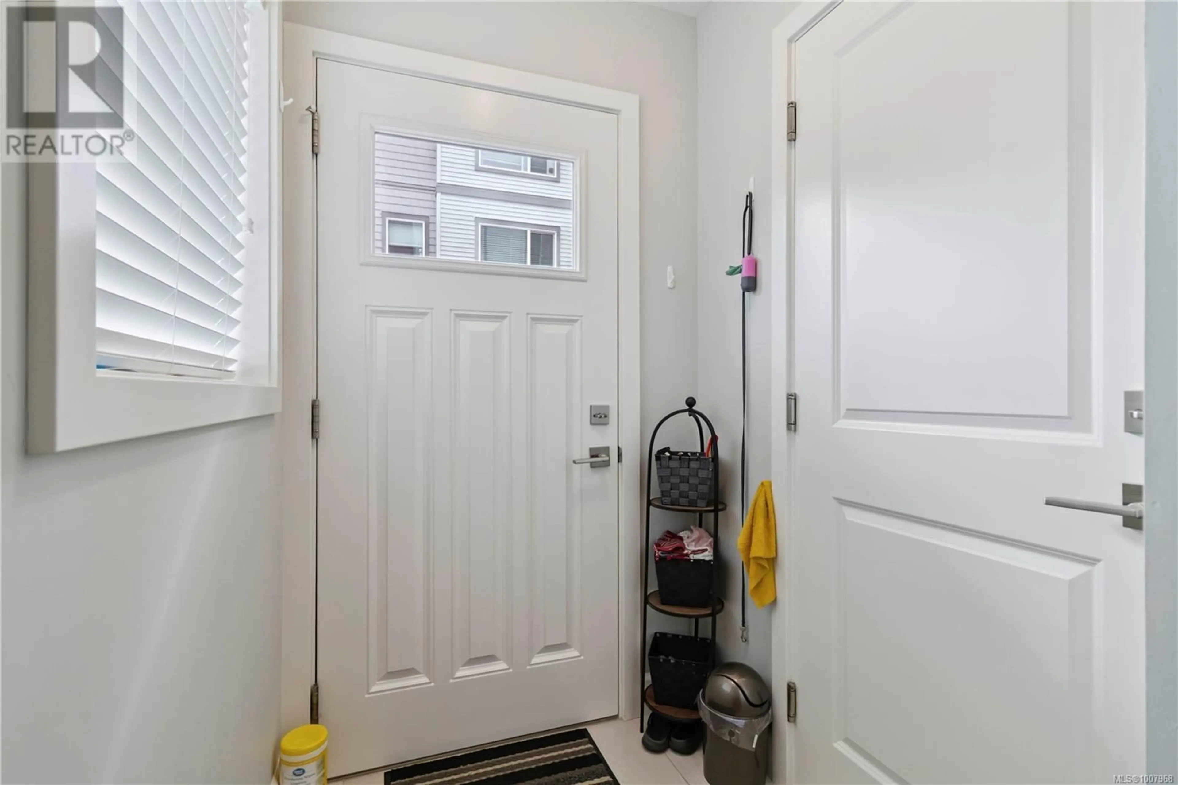 Indoor entryway for 605 - 3351 LUXTON ROAD, Langford British Columbia V9C0P2