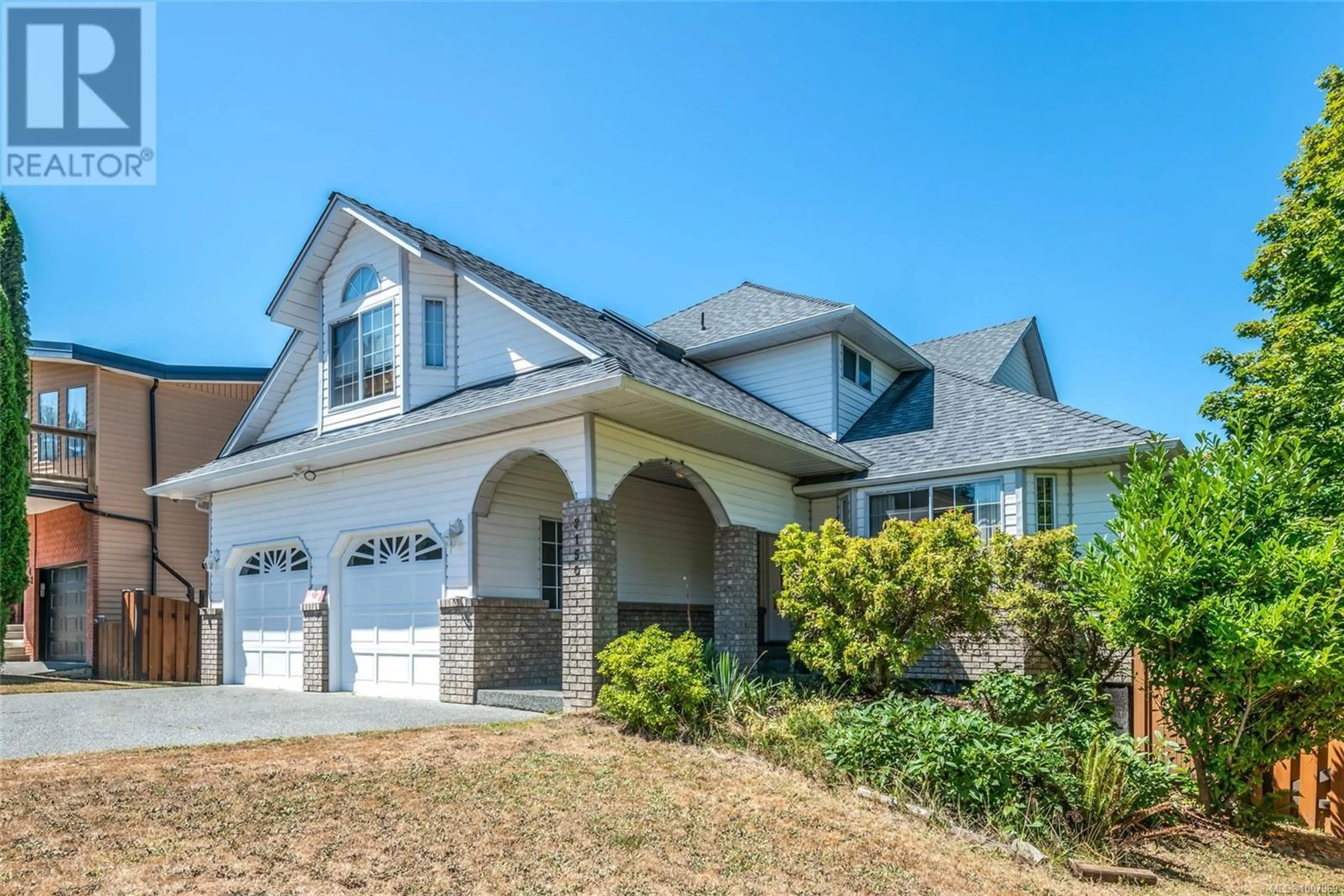 Home with vinyl exterior material, street for 3150 MCNAUGHTON AVENUE, Port Alberni British Columbia V9Y7Z8