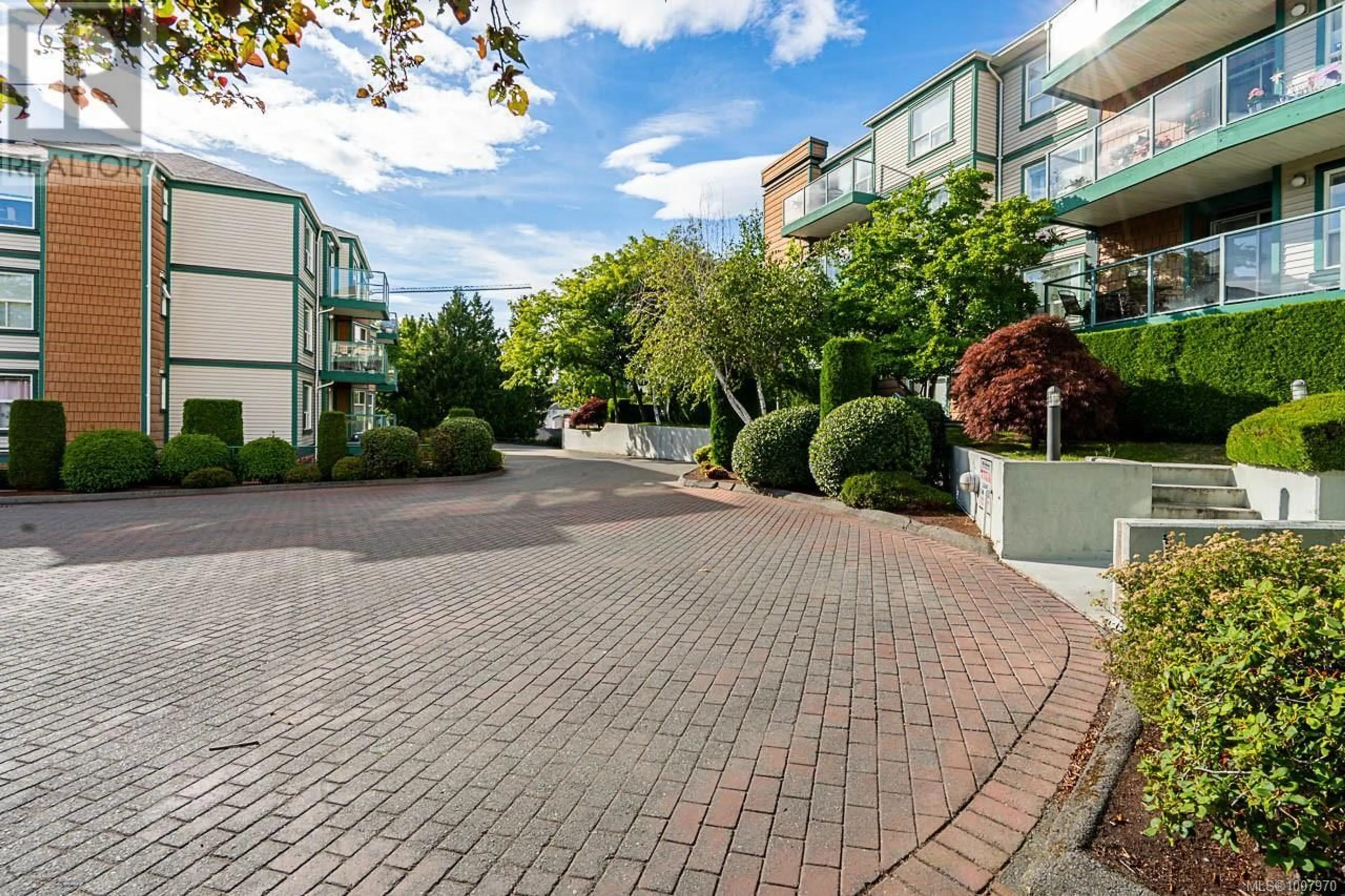 Patio, street for 208 - 899 DARWIN AVENUE, Saanich British Columbia V8X2X7