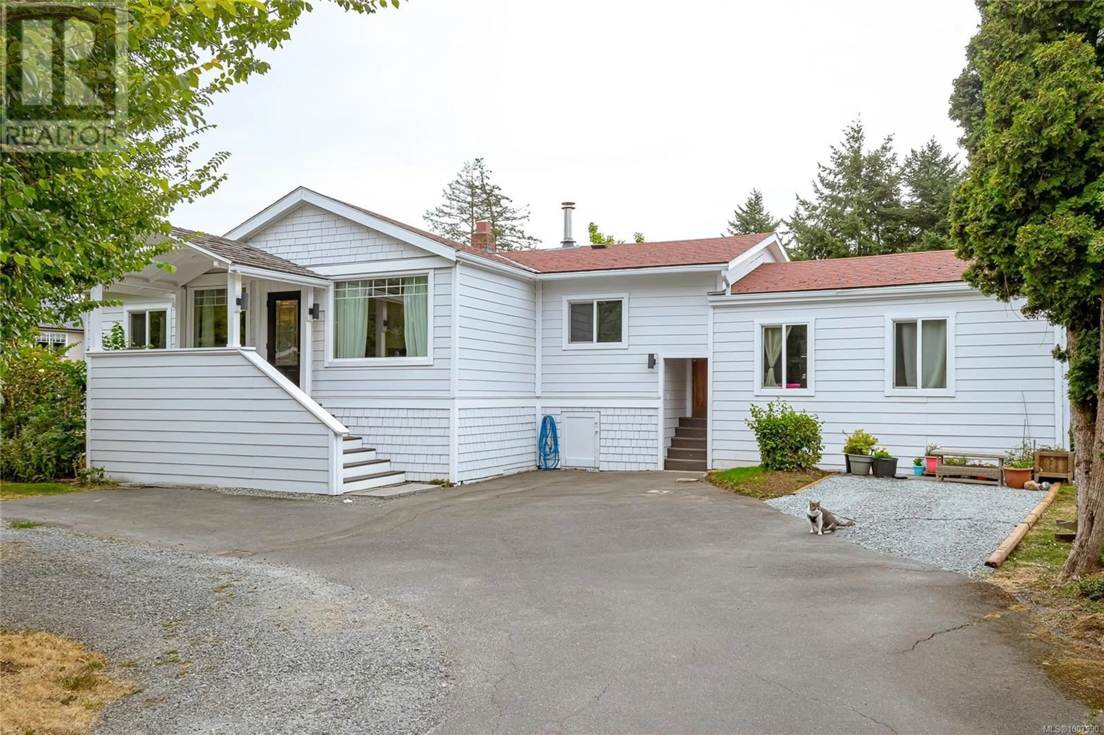 Unknown for 2945 COLQUITZ AVENUE, Saanich British Columbia V9A2M2