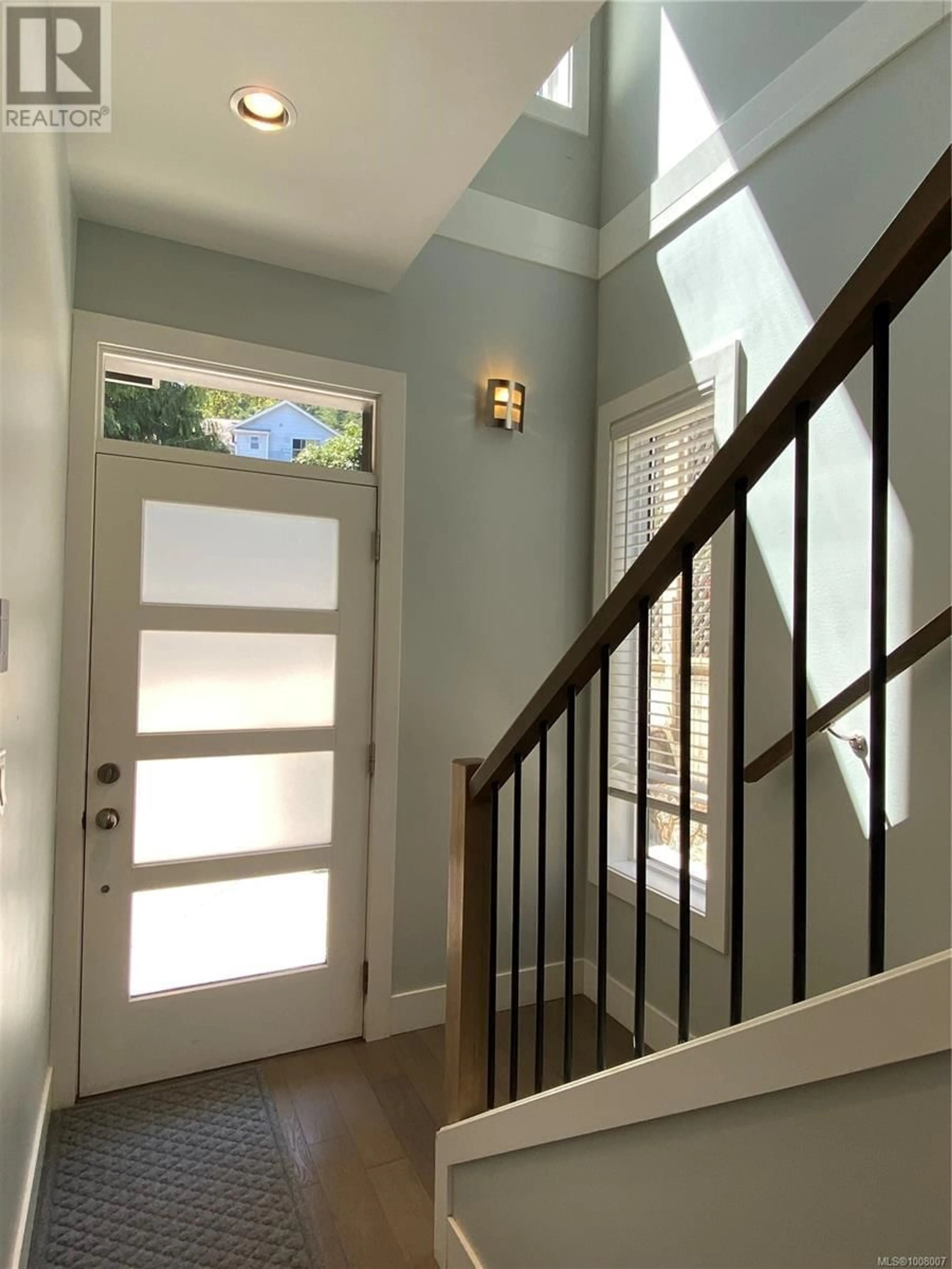 Indoor entryway for 784 BRAVEHEART LANE, Colwood British Columbia V9C3R5