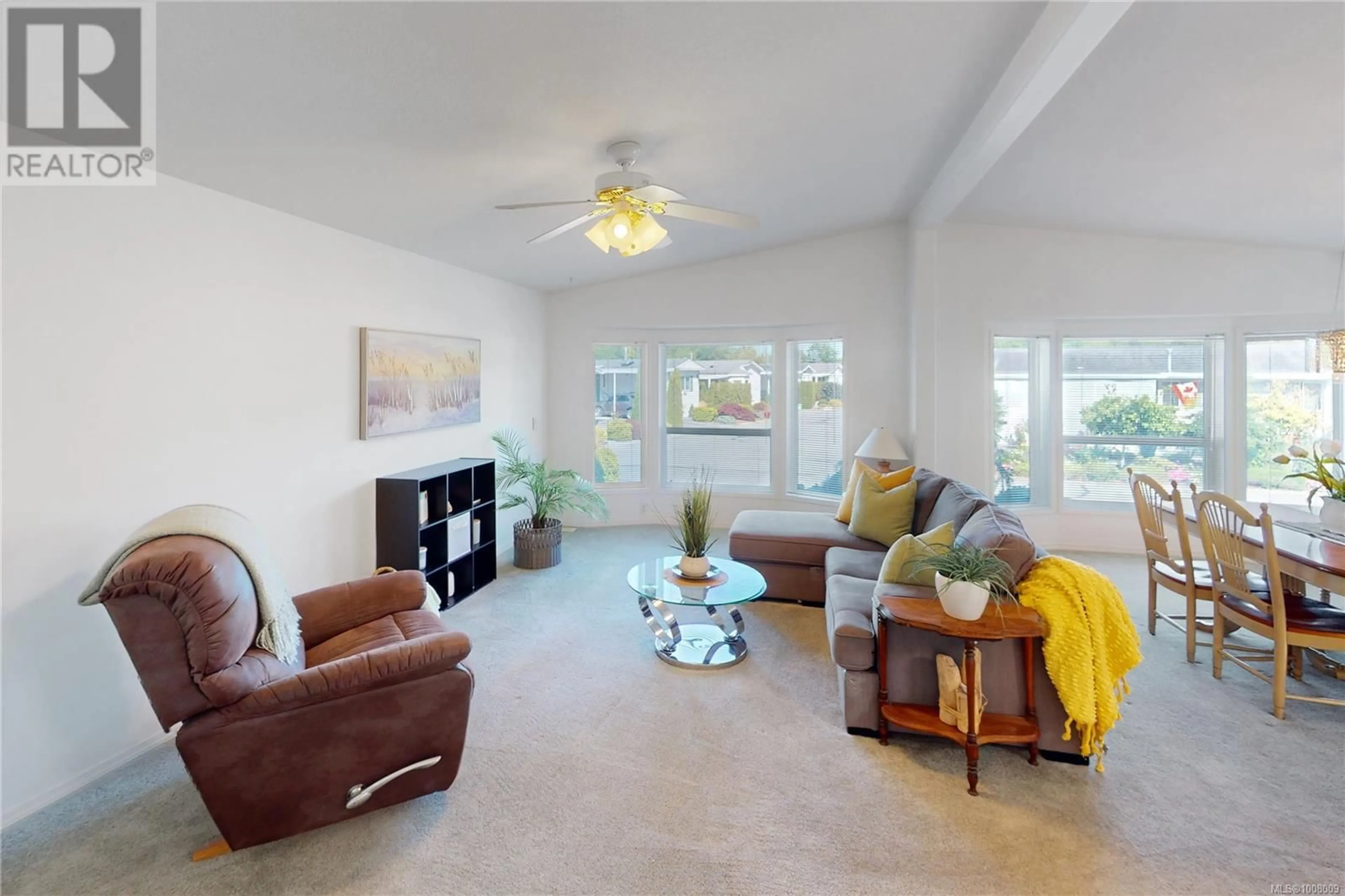 Living room with furniture, unknown for 101 - 1833 NOORZAN STREET, Nanaimo British Columbia V9R6N1
