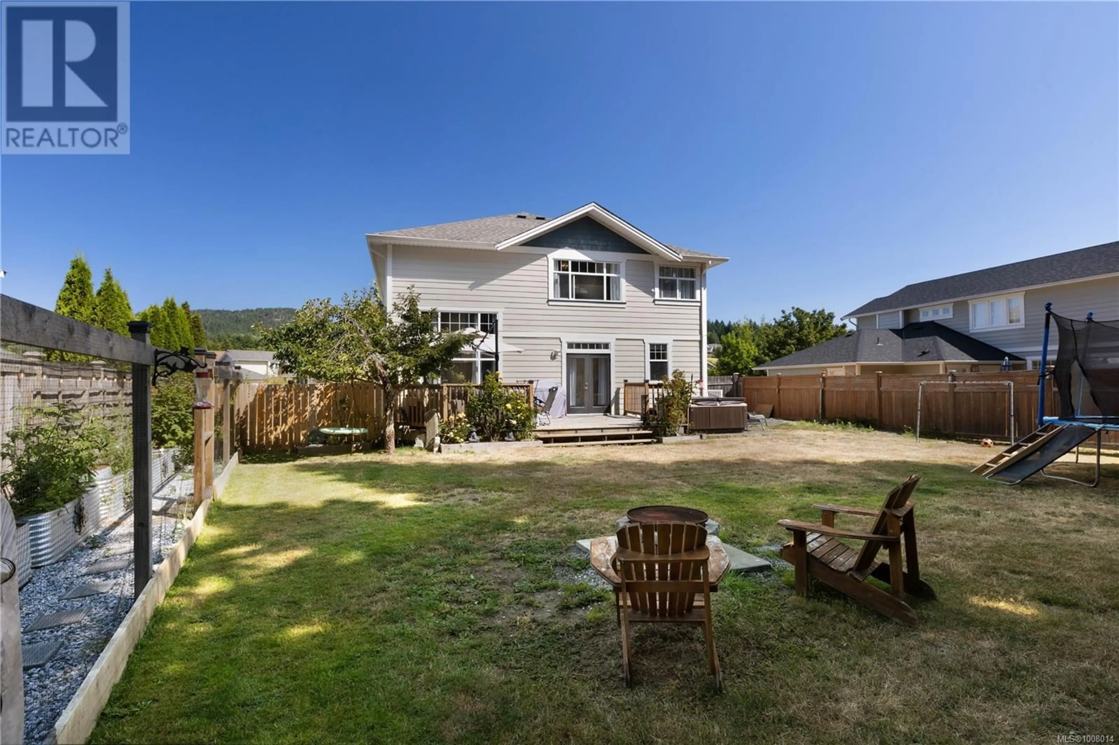 A pic from outside/outdoor area/front of a property/back of a property/a pic from drone, unknown for 2424 DRIFTWOOD DRIVE, Sooke British Columbia V9Z0Y6