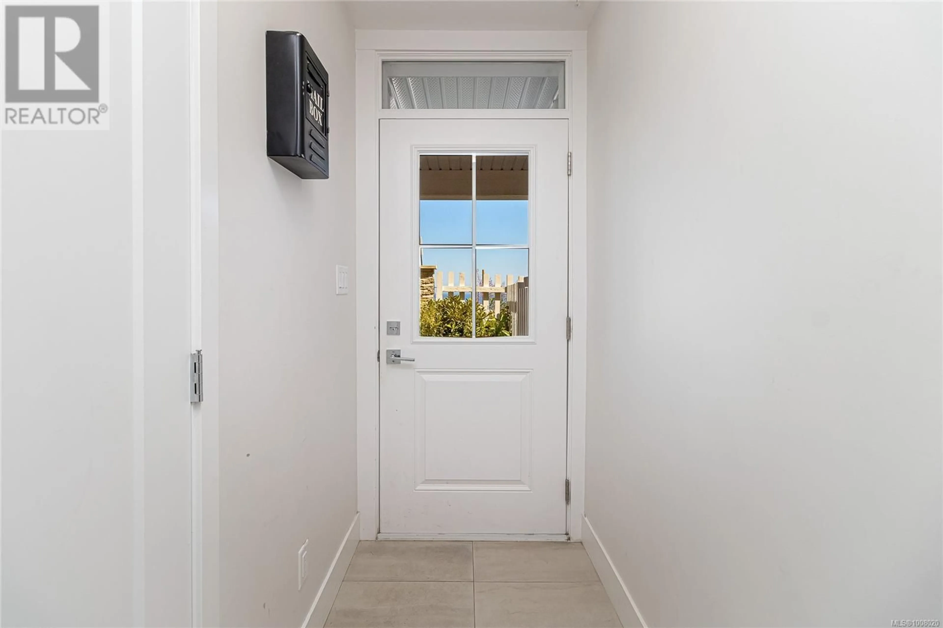 Indoor entryway for 141 - 3501 DUNLIN STREET, Colwood British Columbia V9C0P7