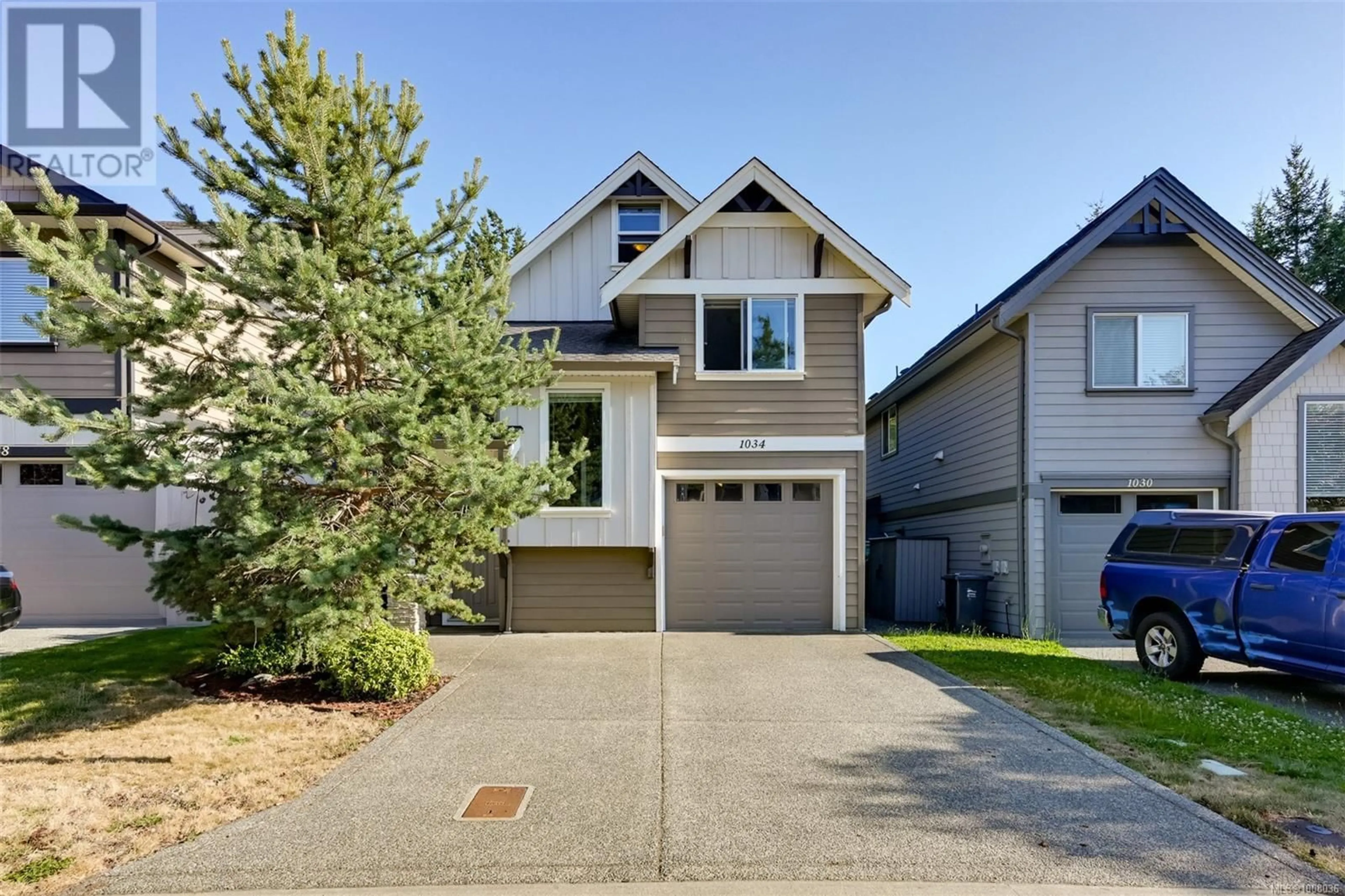 Home with vinyl exterior material, street for 1034 GALA COURT, Langford British Columbia V9C0J8