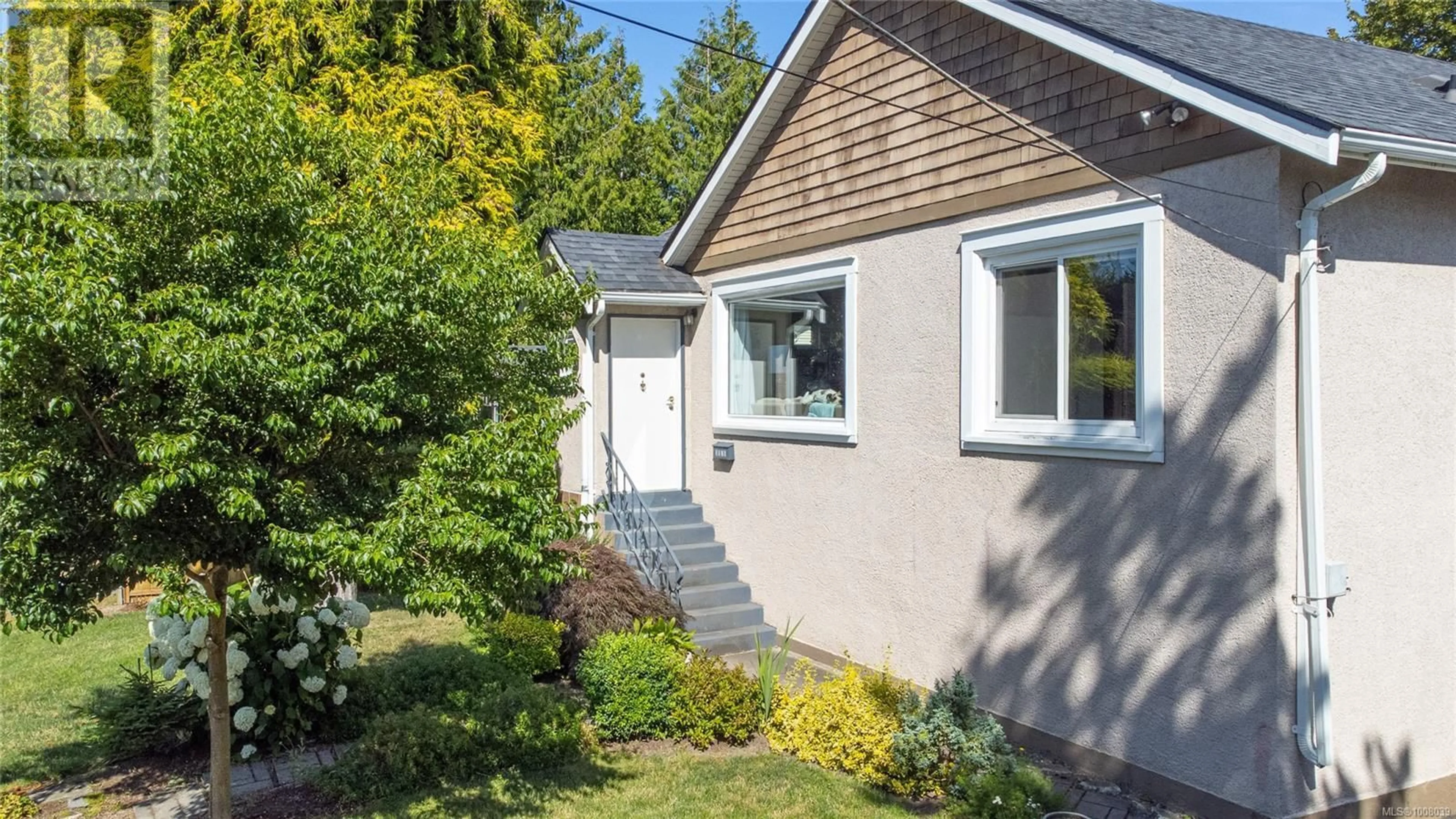 Home with vinyl exterior material, street for 3275 WASCANA STREET, Saanich British Columbia V8Z3T7